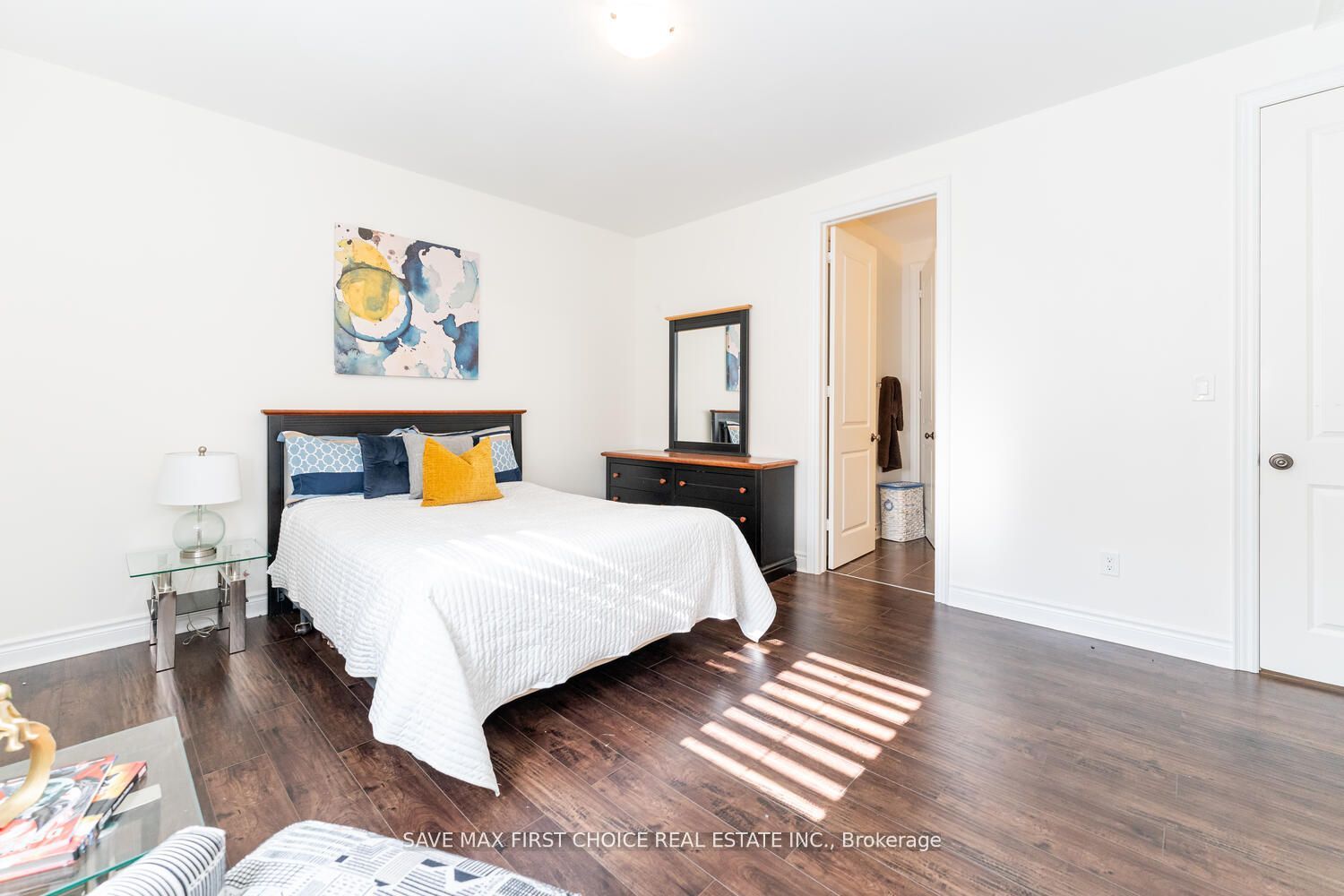 12 Anderson Avenue