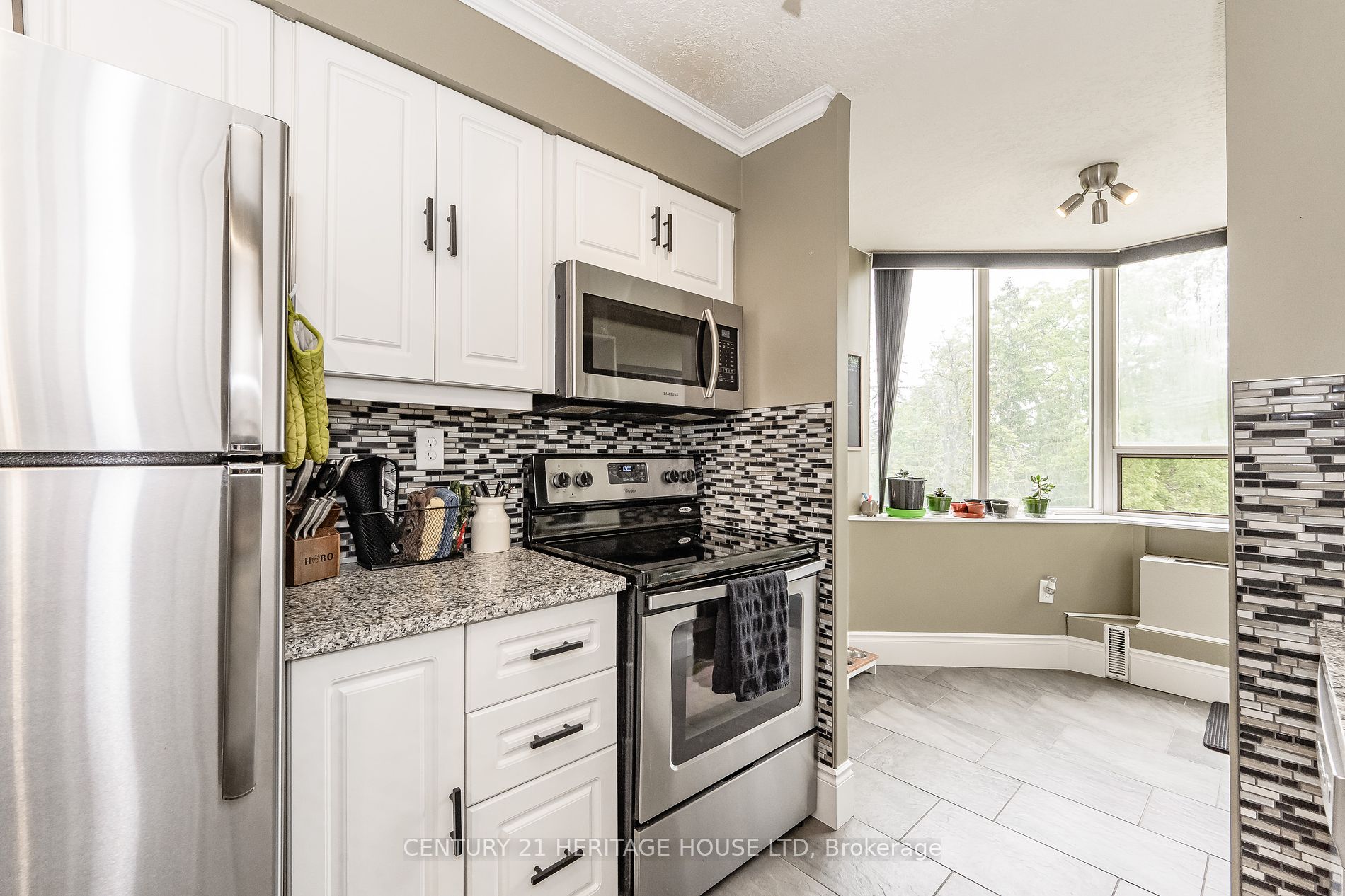 3227 King Street E #409