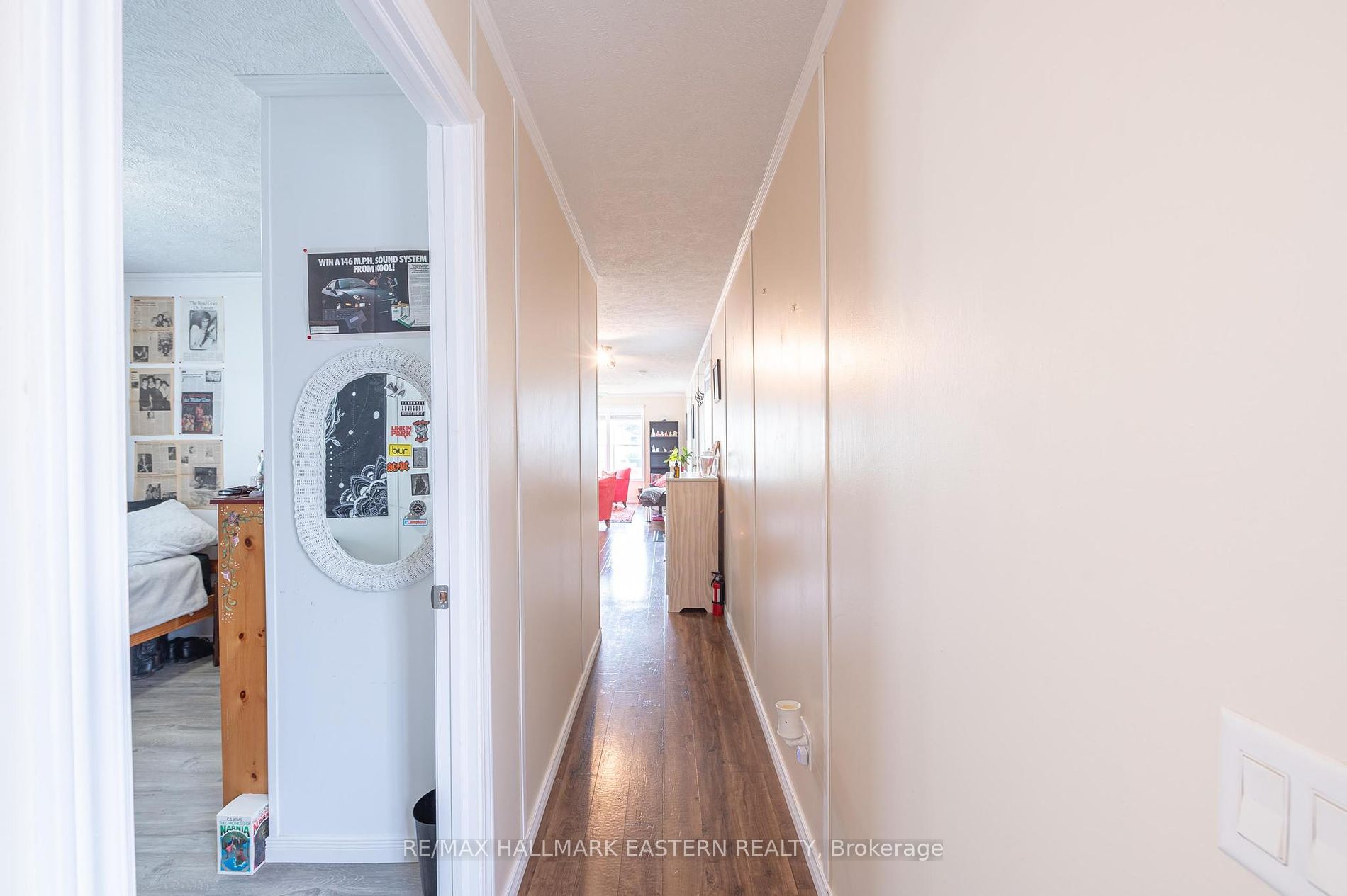 6 Hillview Drive