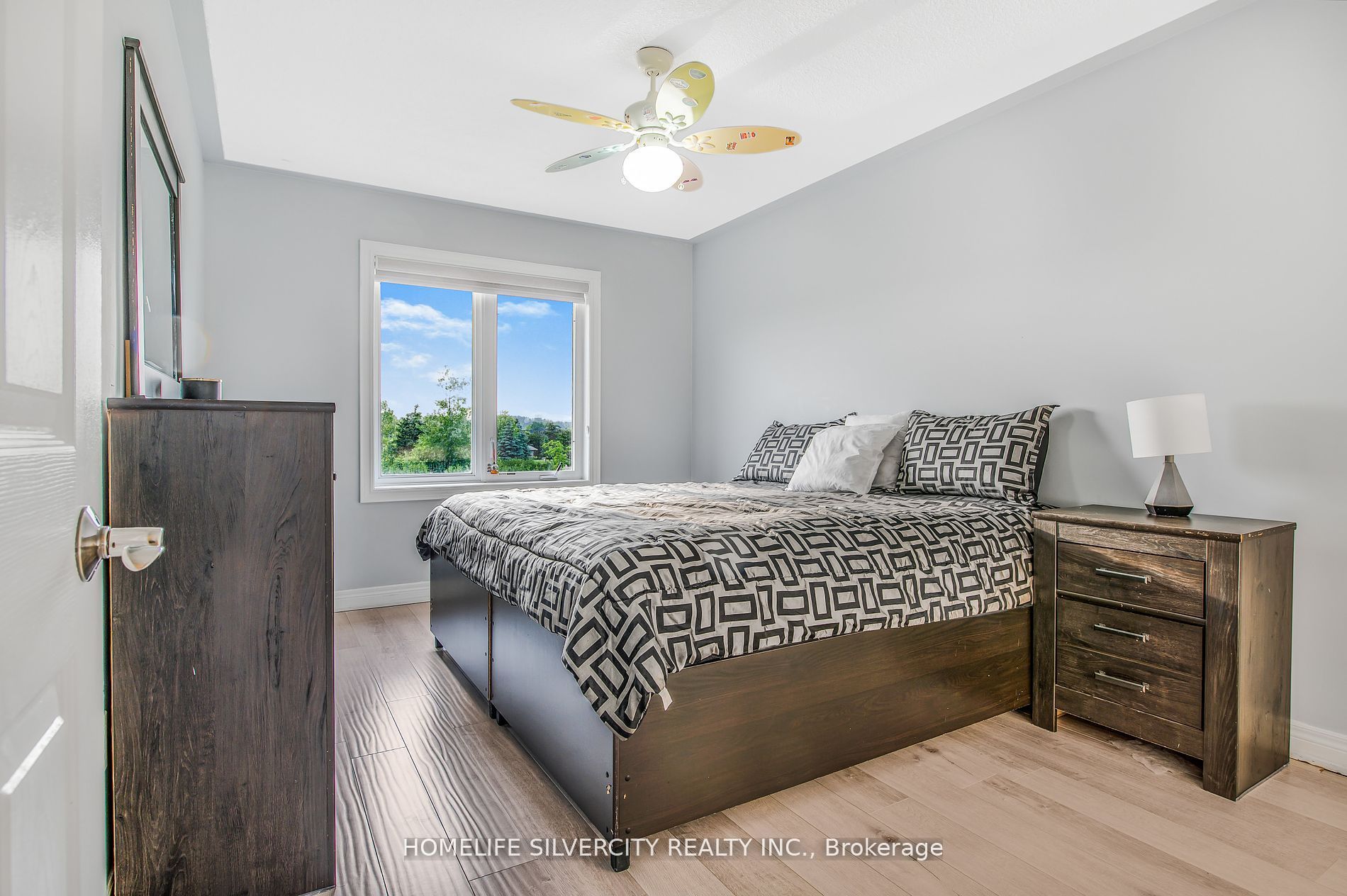 18 Leenders Lane