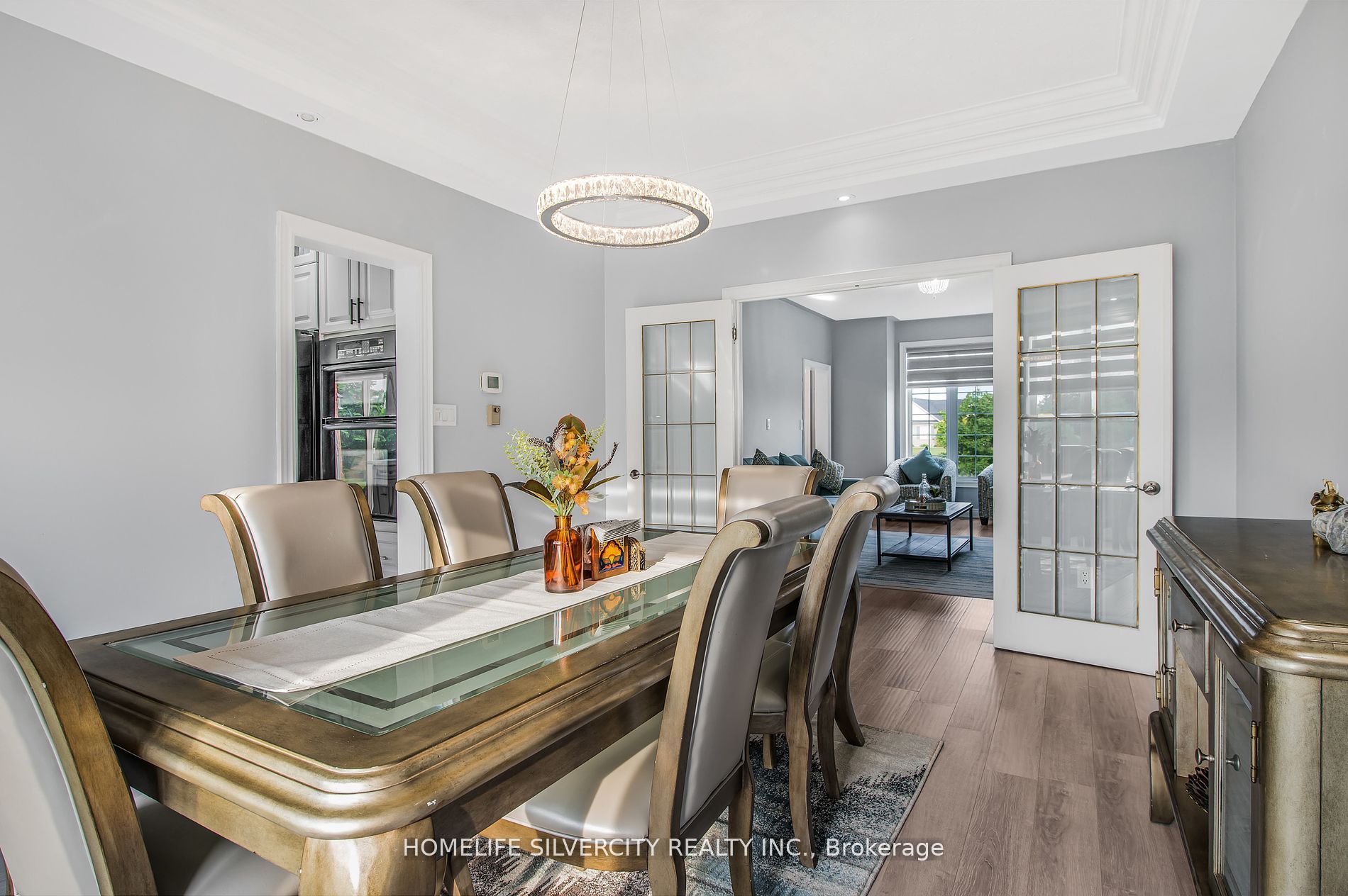 18 Leenders Lane