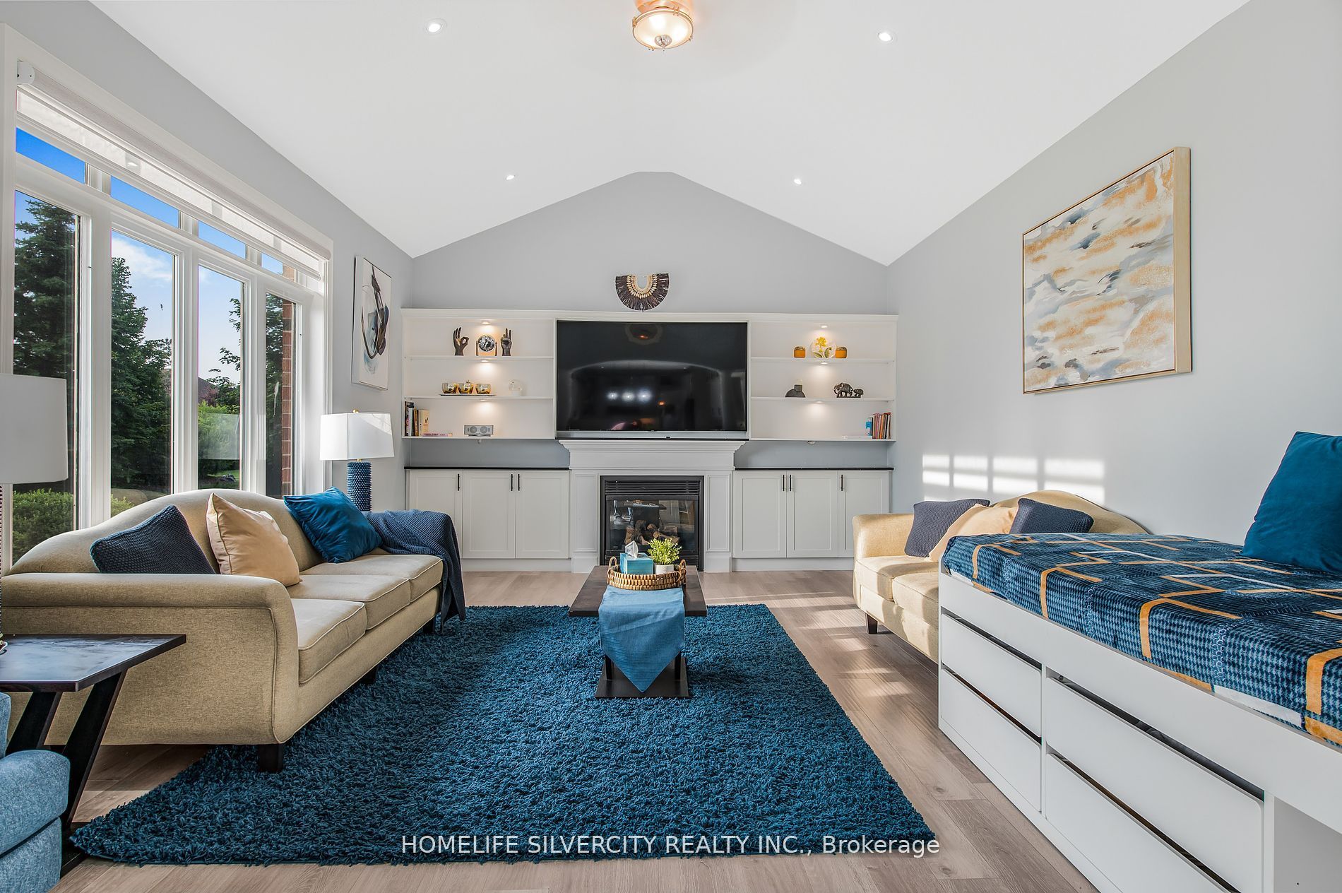 18 Leenders Lane