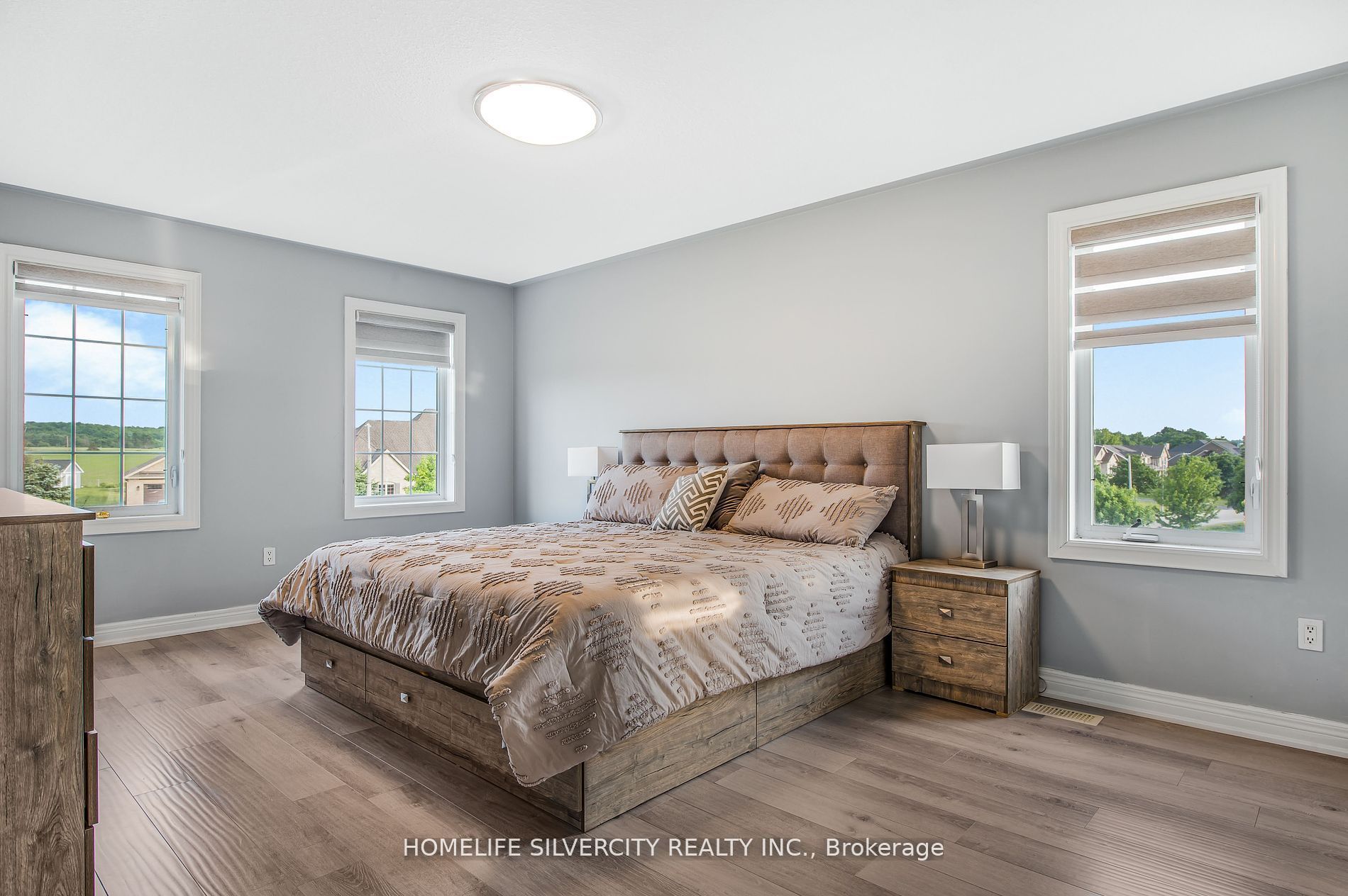 18 Leenders Lane