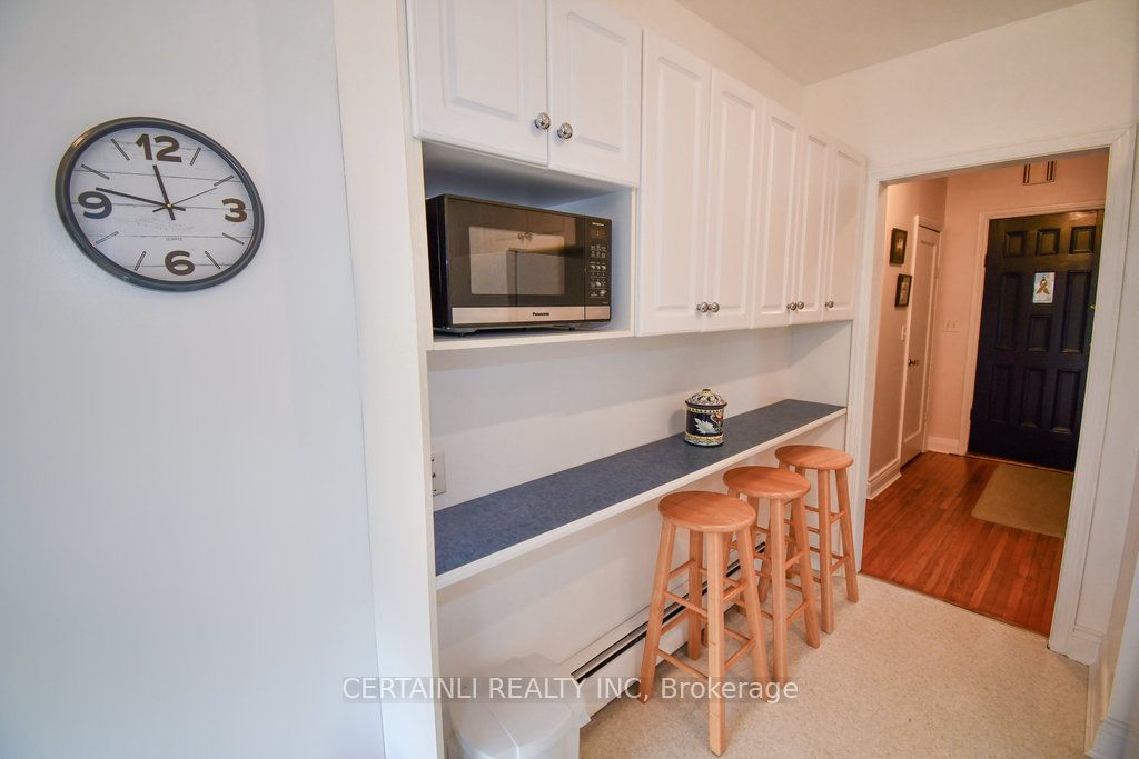 240 Greenwood Ave
