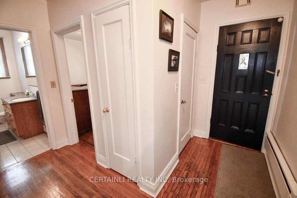 240 Greenwood Ave