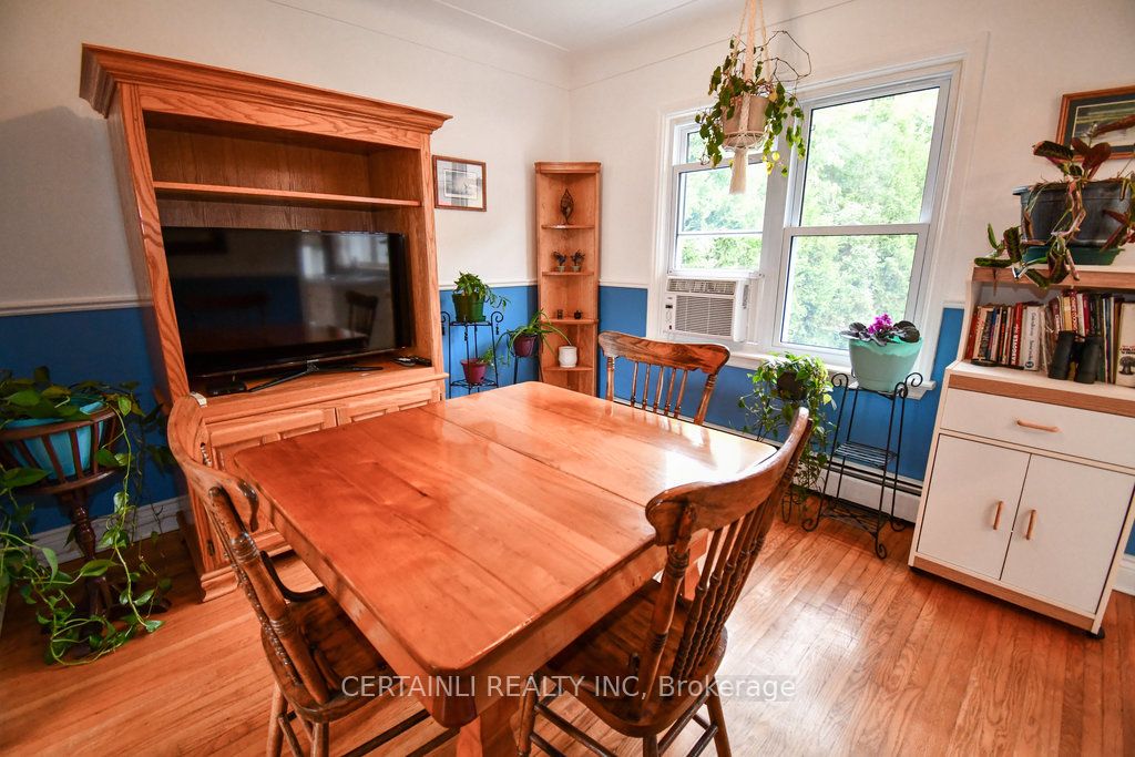 240 Greenwood Ave