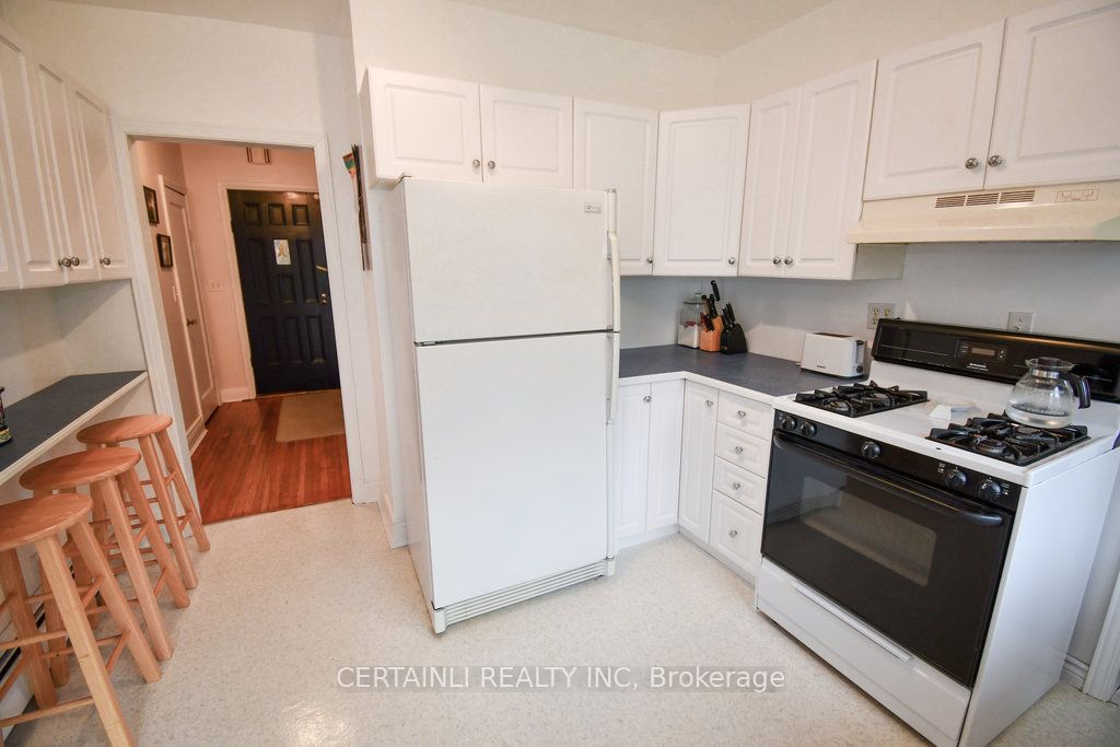 240 Greenwood Ave