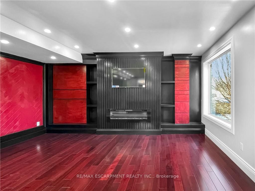 116 EAST 21st Street