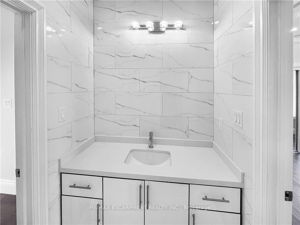 116 EAST 21st Street