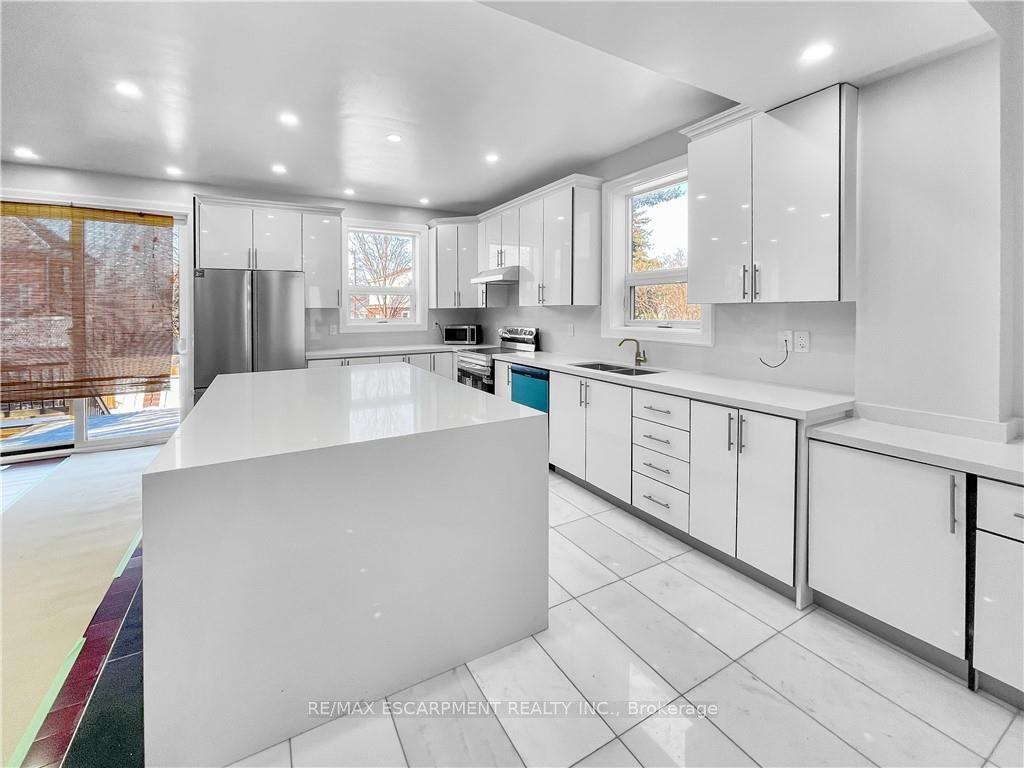 116 EAST 21st Street