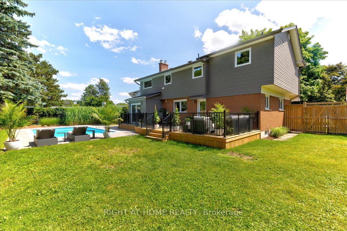 119 Charlotte Place