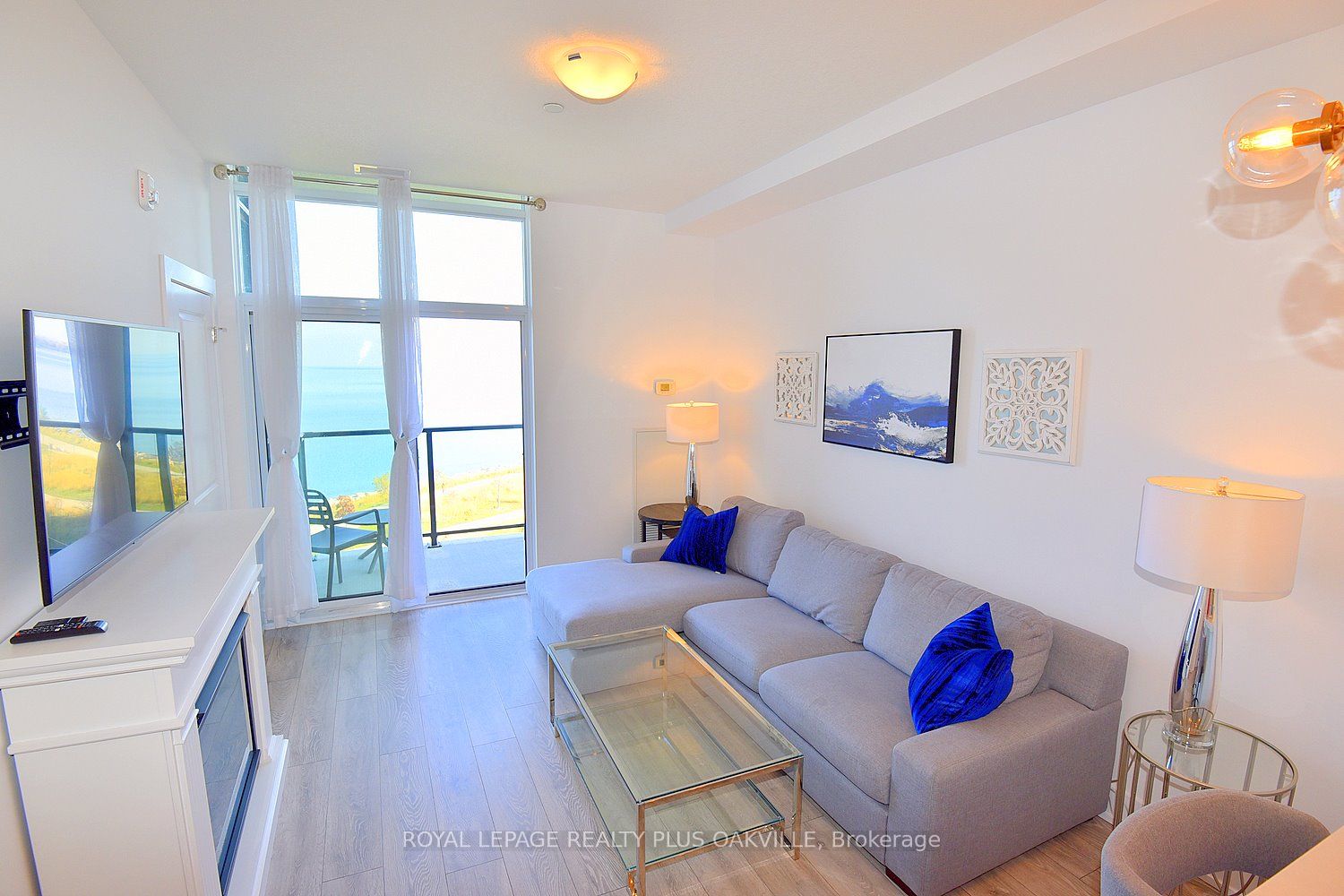 101 Shoreview Place #633