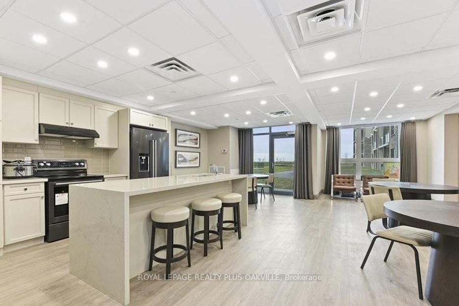 101 Shoreview Place #633