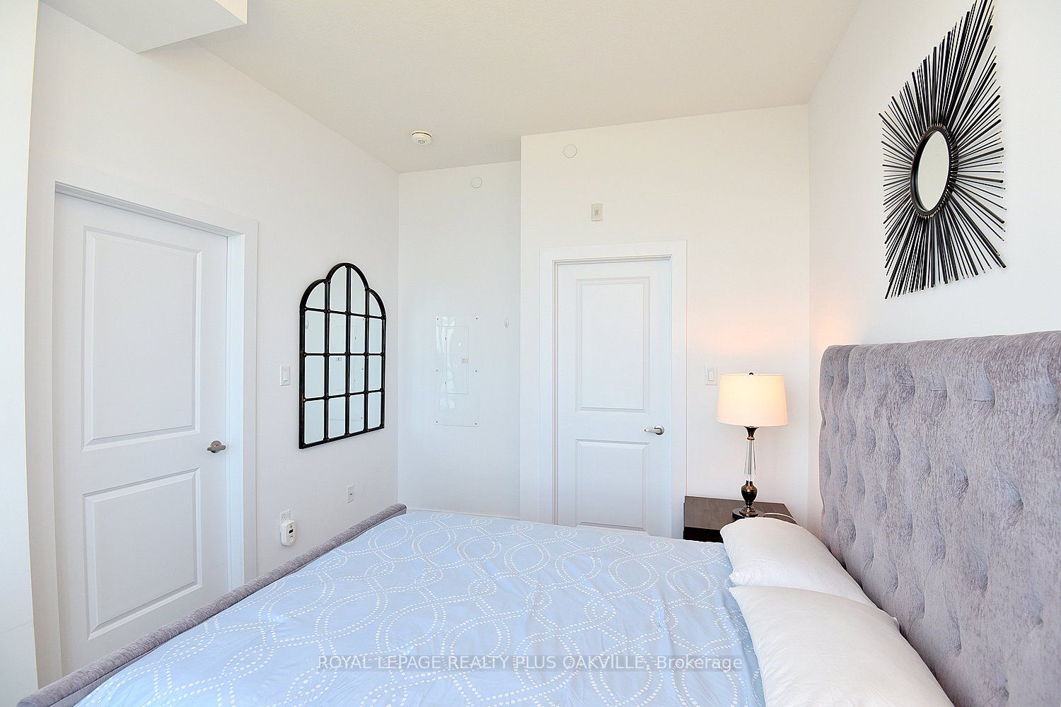 101 Shoreview Place #633