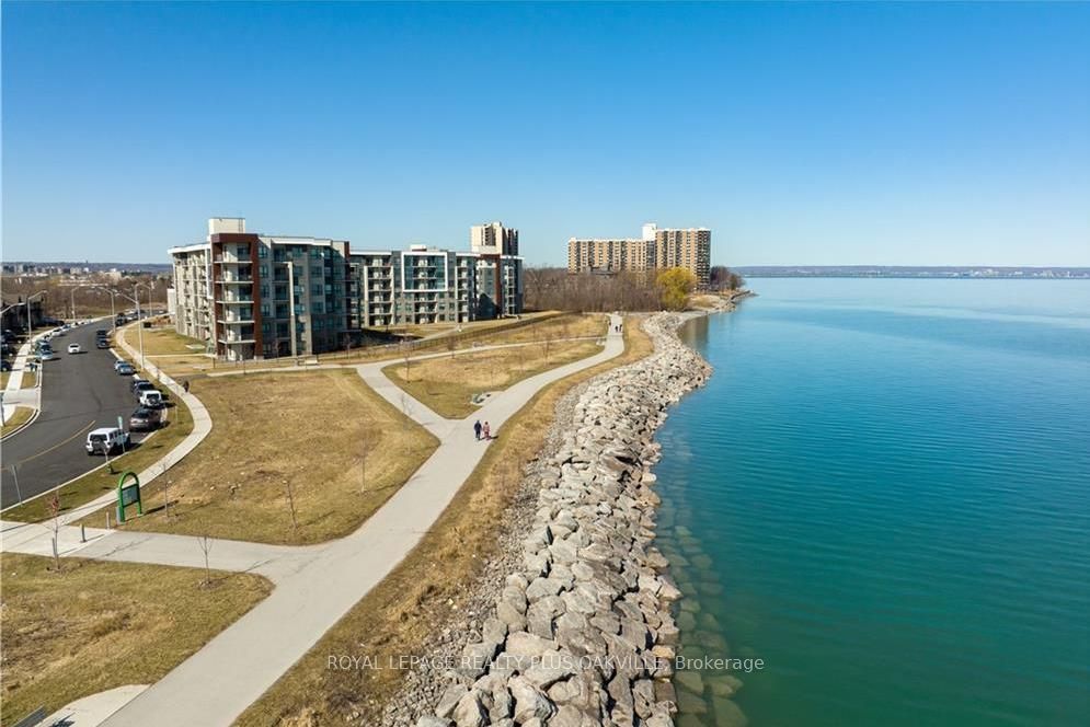 101 Shoreview Place #633