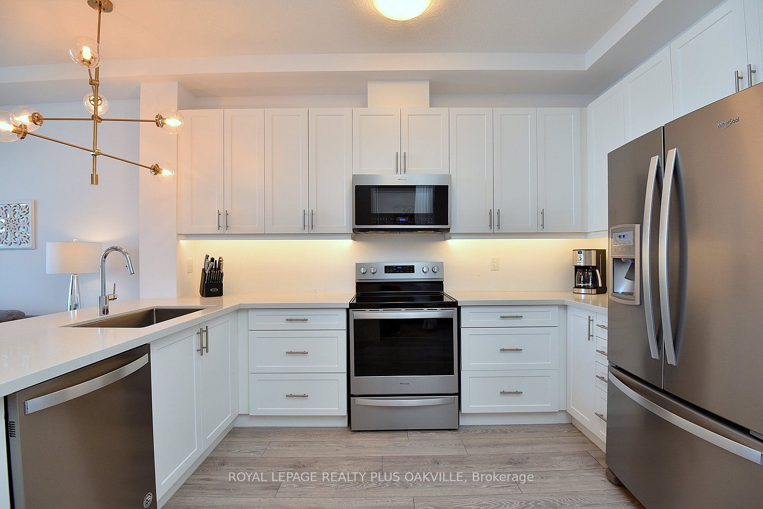 101 Shoreview Place #633