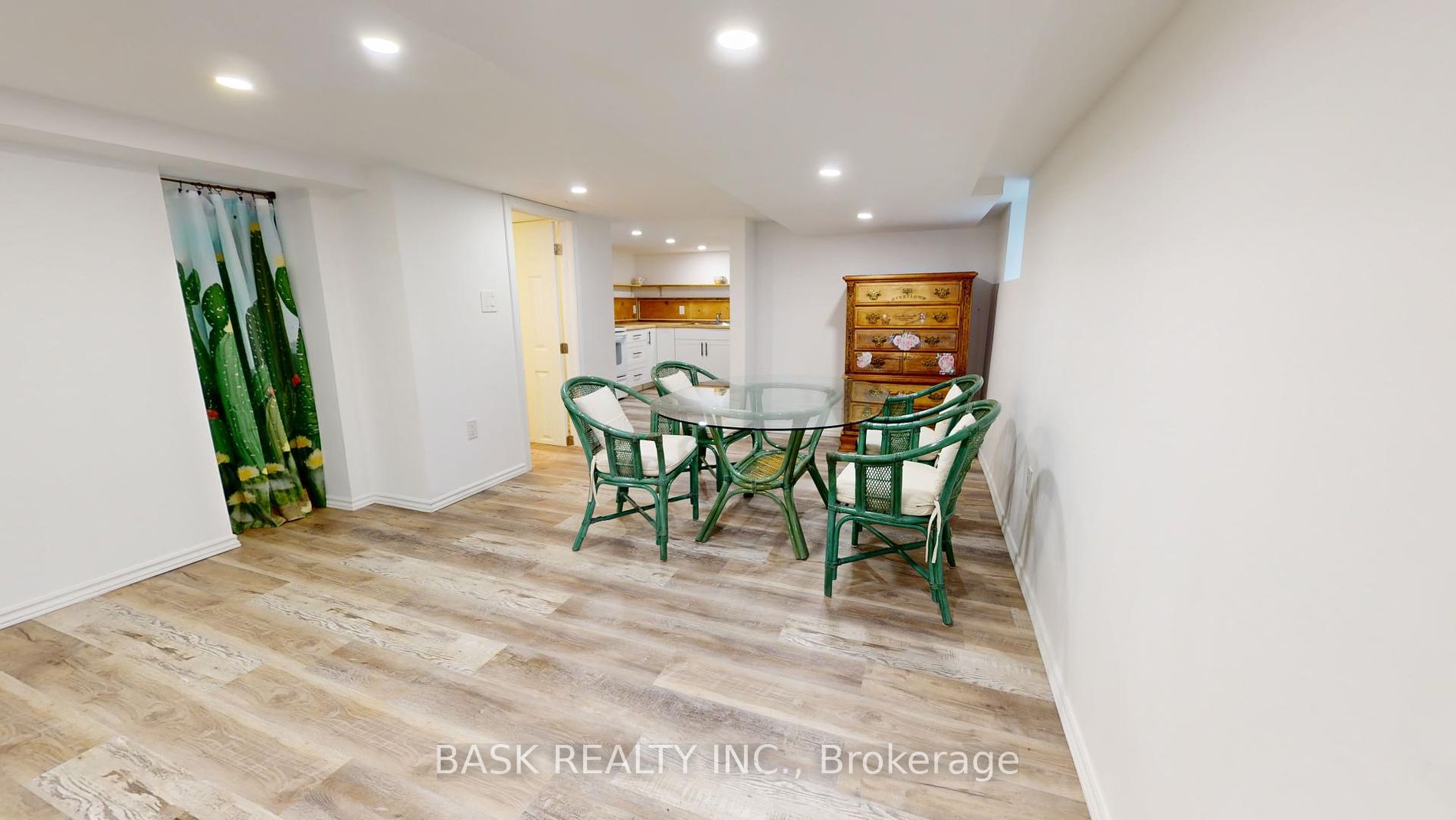 42 Shanley St