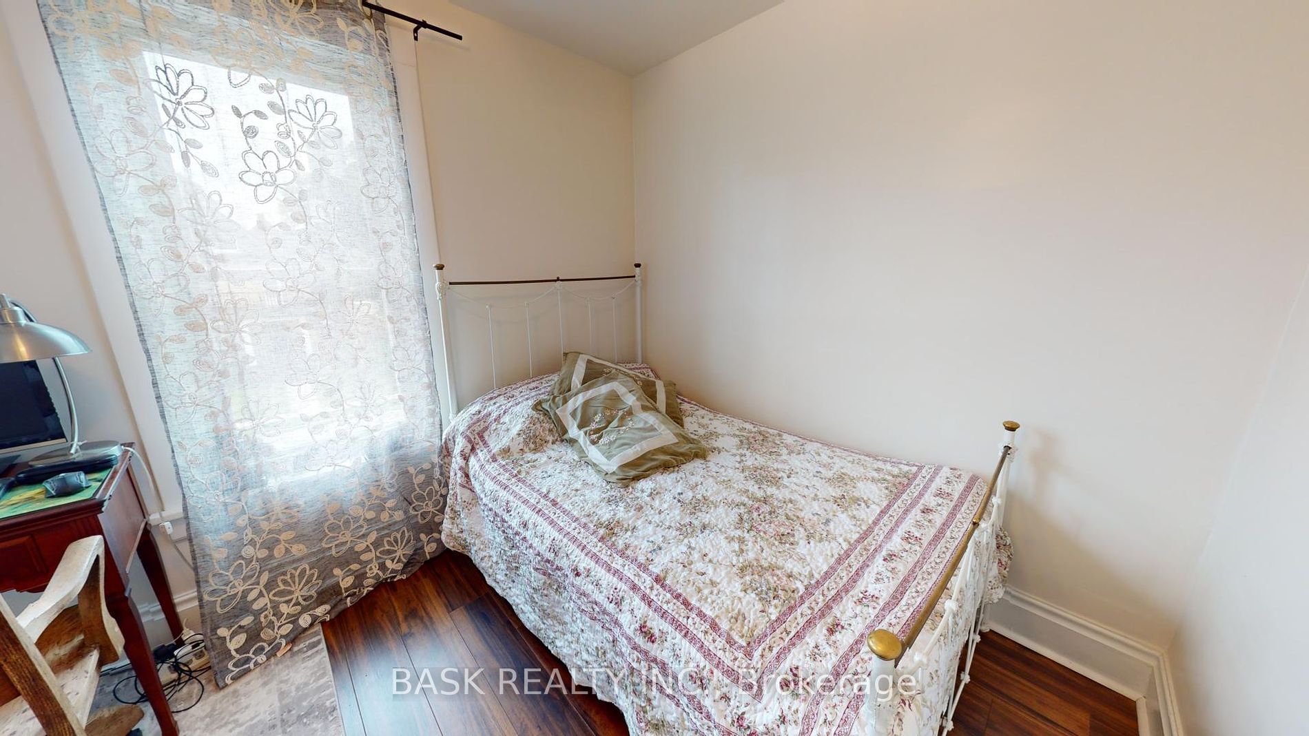 42 Shanley St