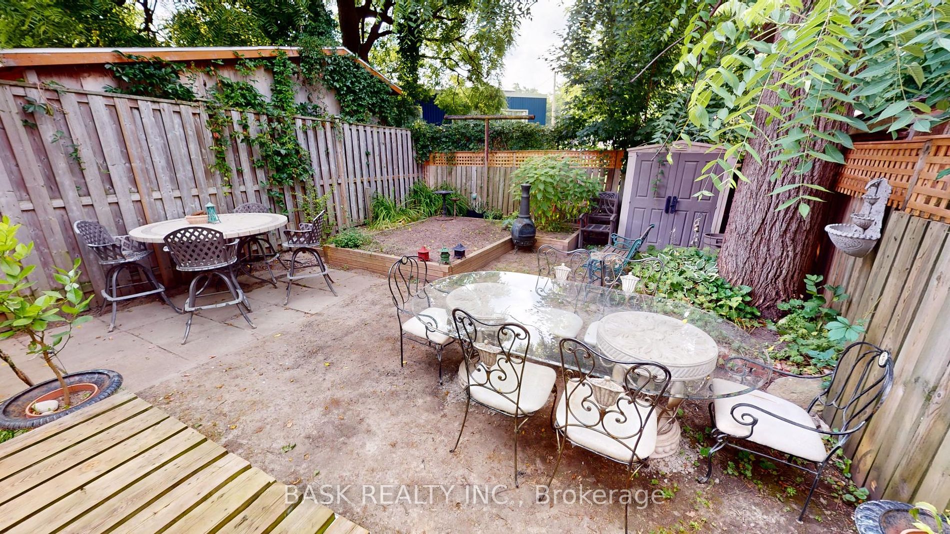 42 Shanley St