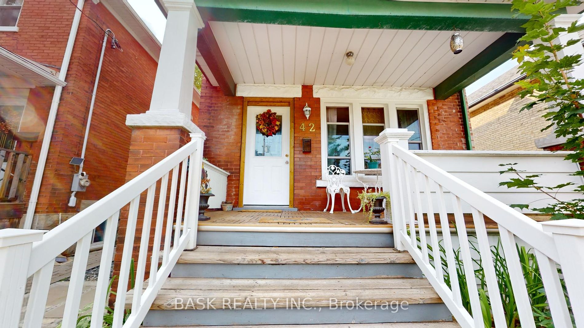 42 Shanley St