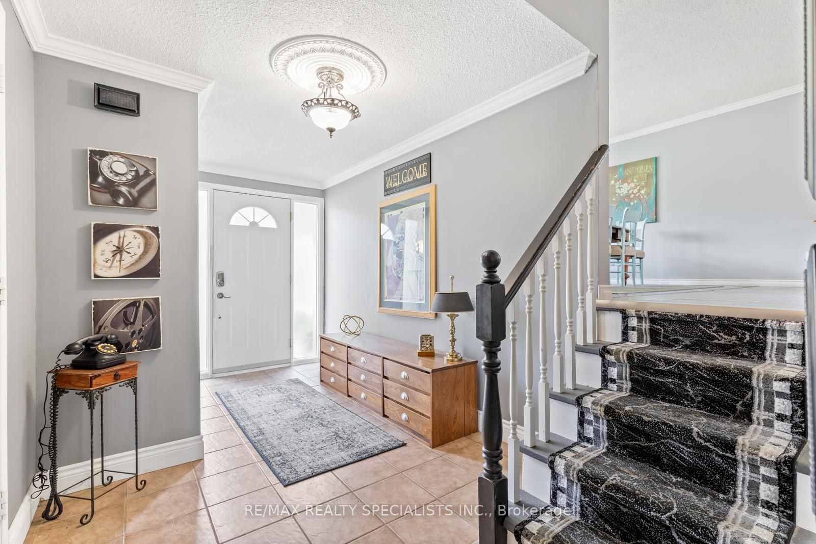 33 HILLCREST Ave