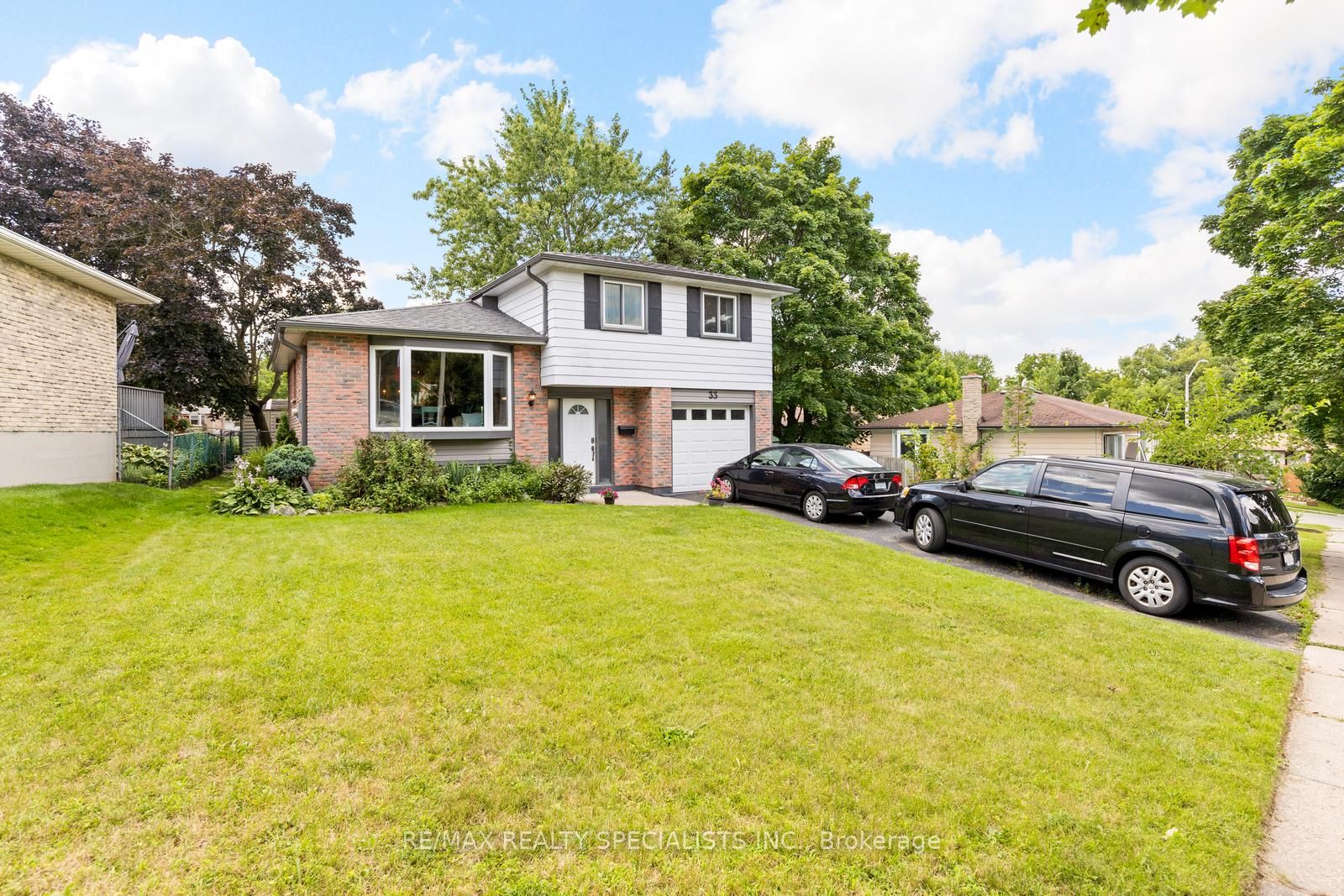 33 HILLCREST Ave