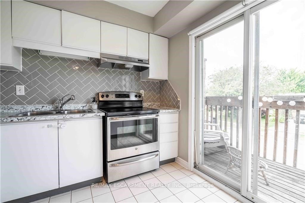 1155 Paramount Drive, #13