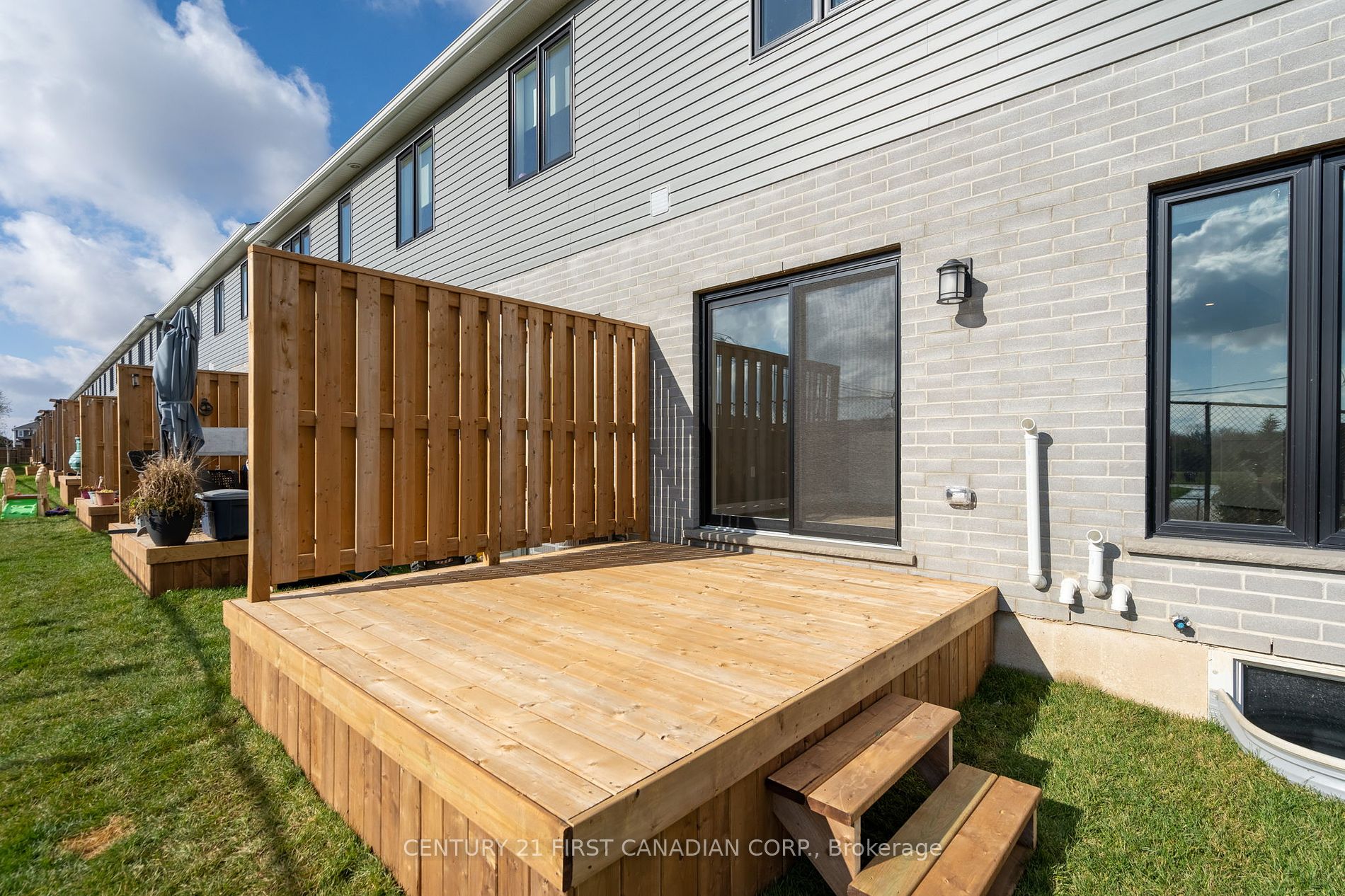 17 Nicholson Street, #35