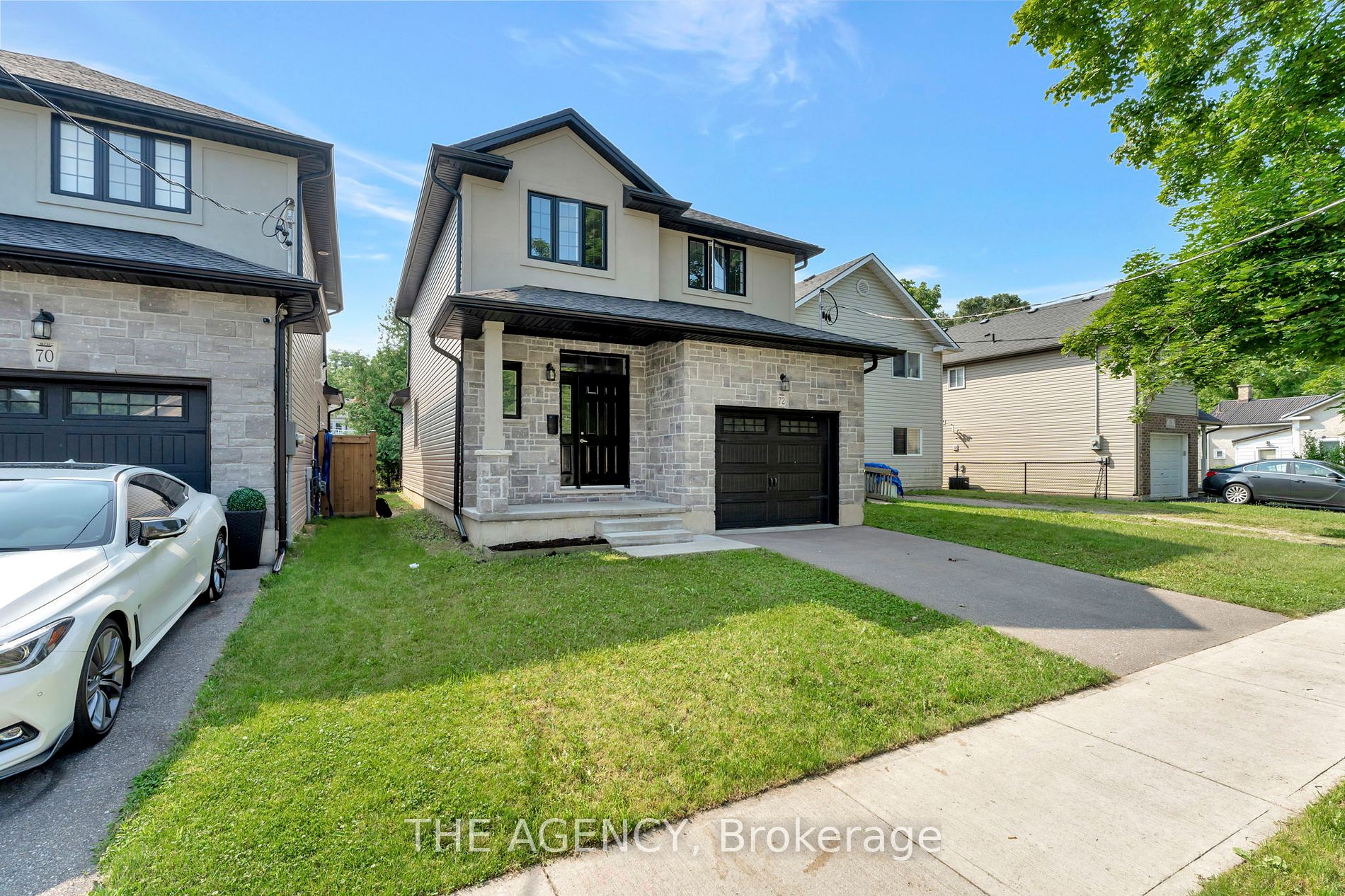 72 Balfour St