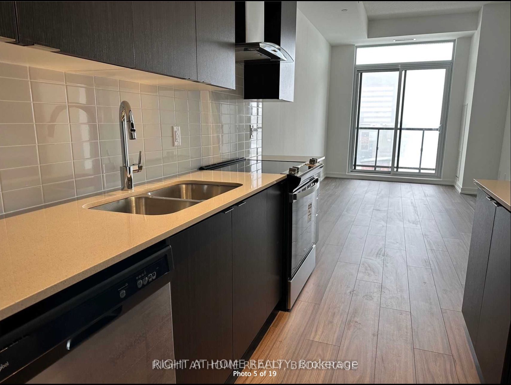55 Duke Street W #415