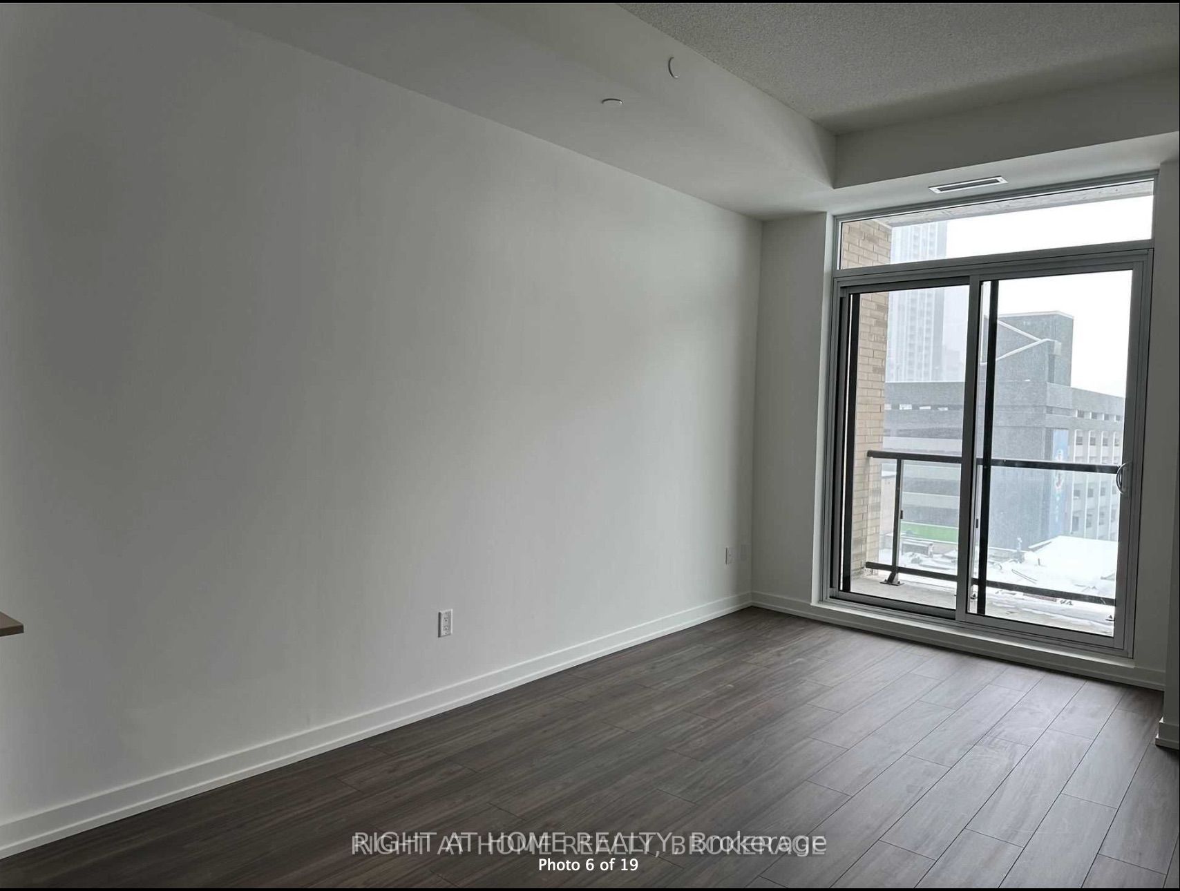 55 Duke Street W #415