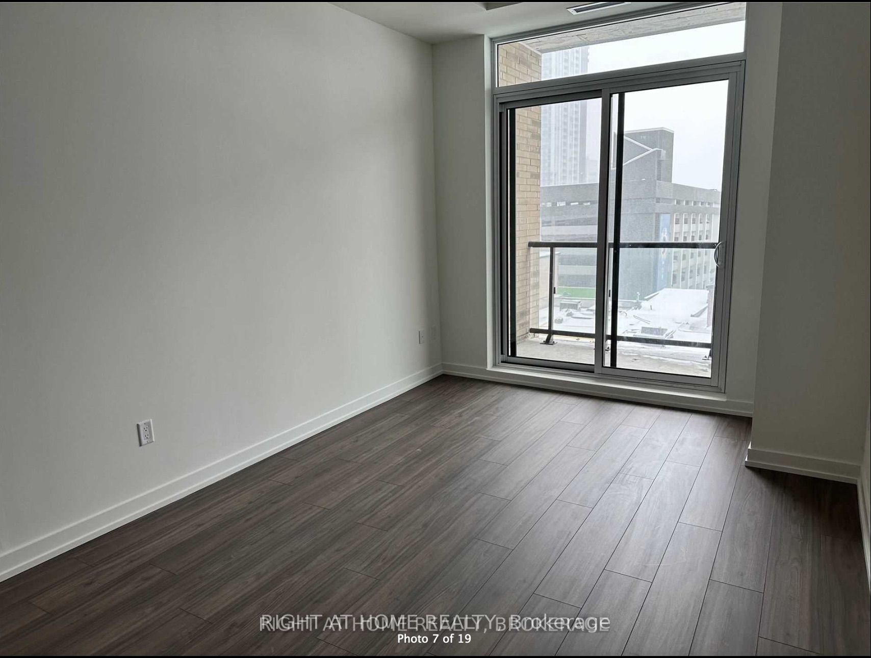 55 Duke Street W #415