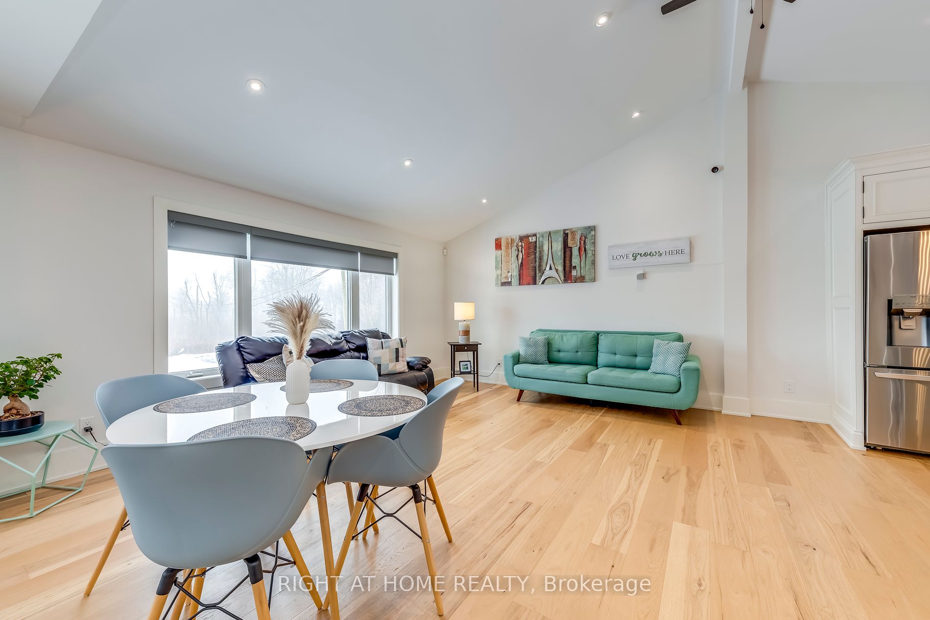 146 7th Concession Rd E