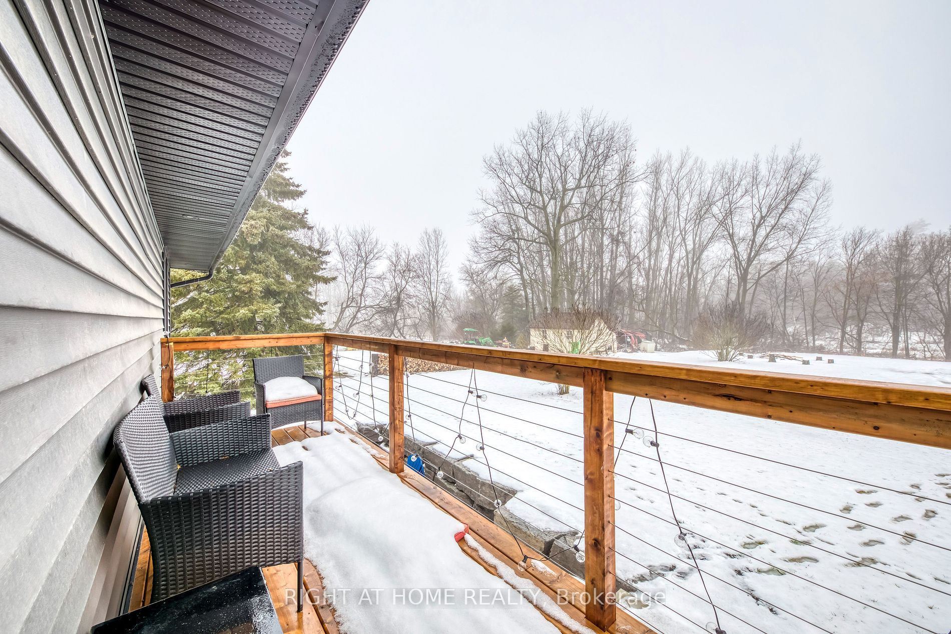 146 7th Concession Rd E