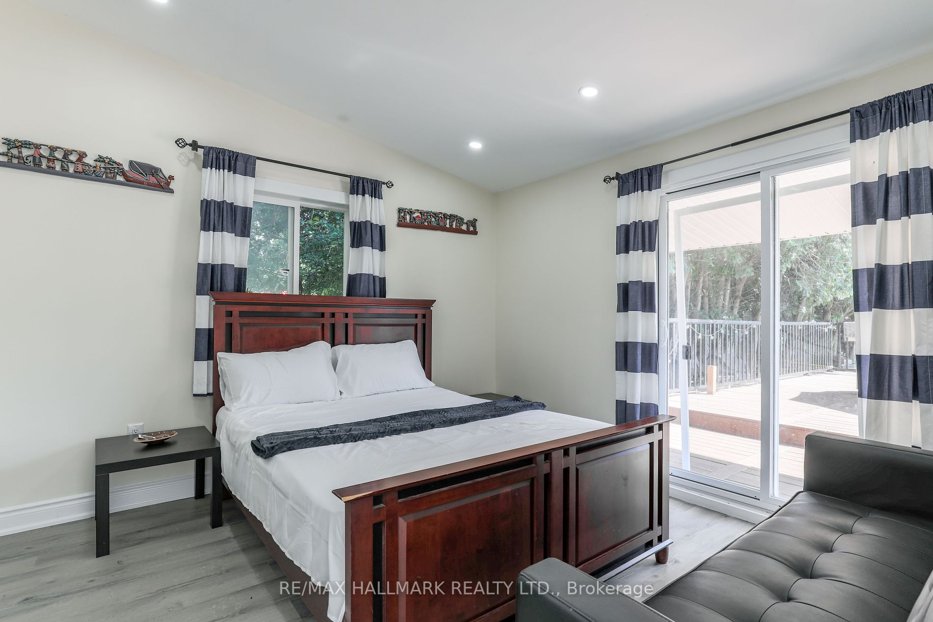 21 Shirley Anne Drive S