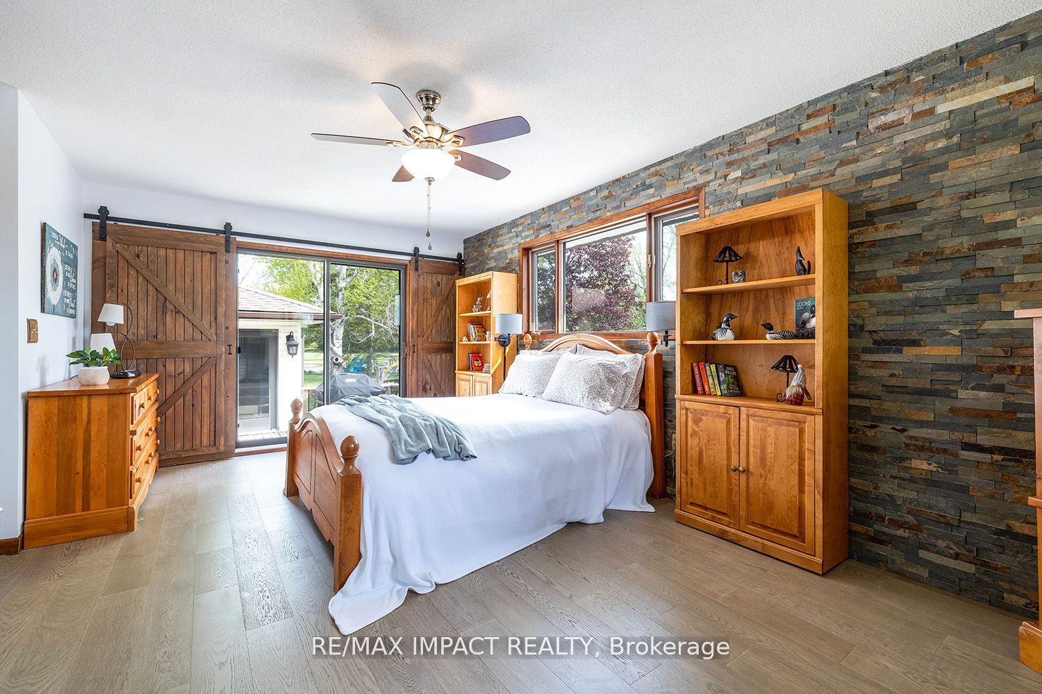 32 Totten Dr