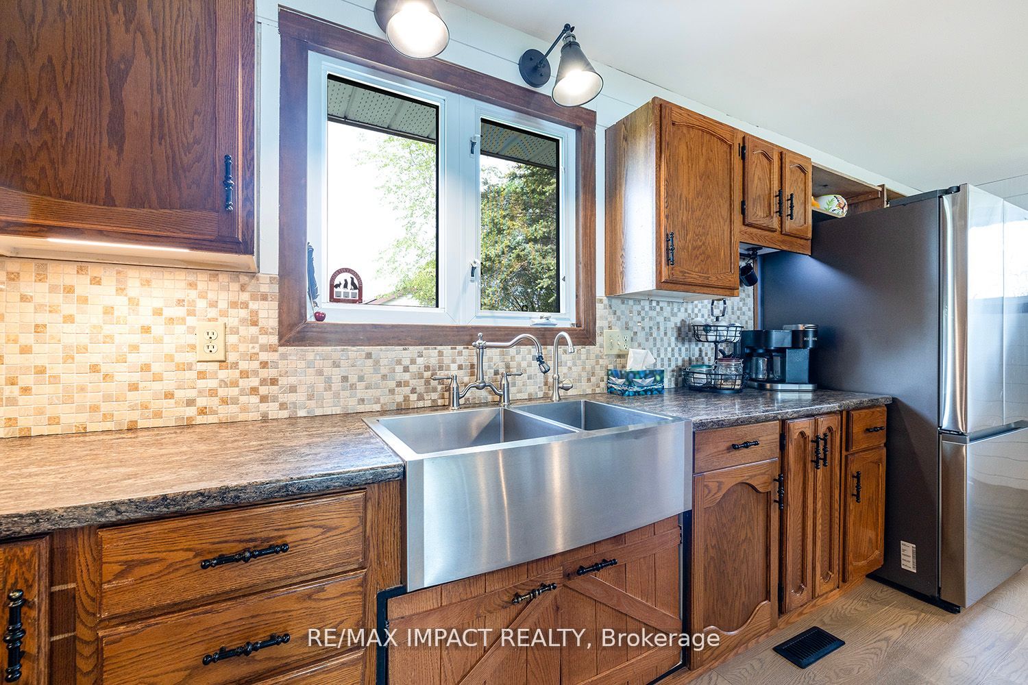32 Totten Dr
