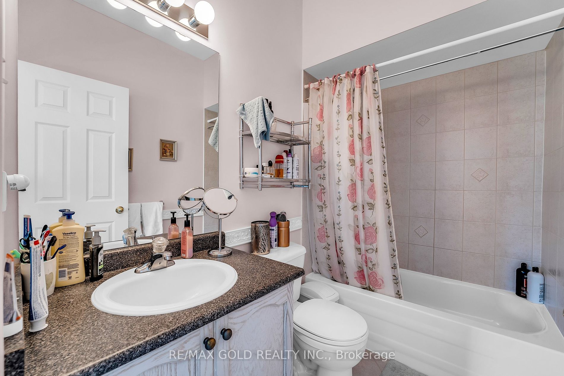 98 Southbrook Dr, #5