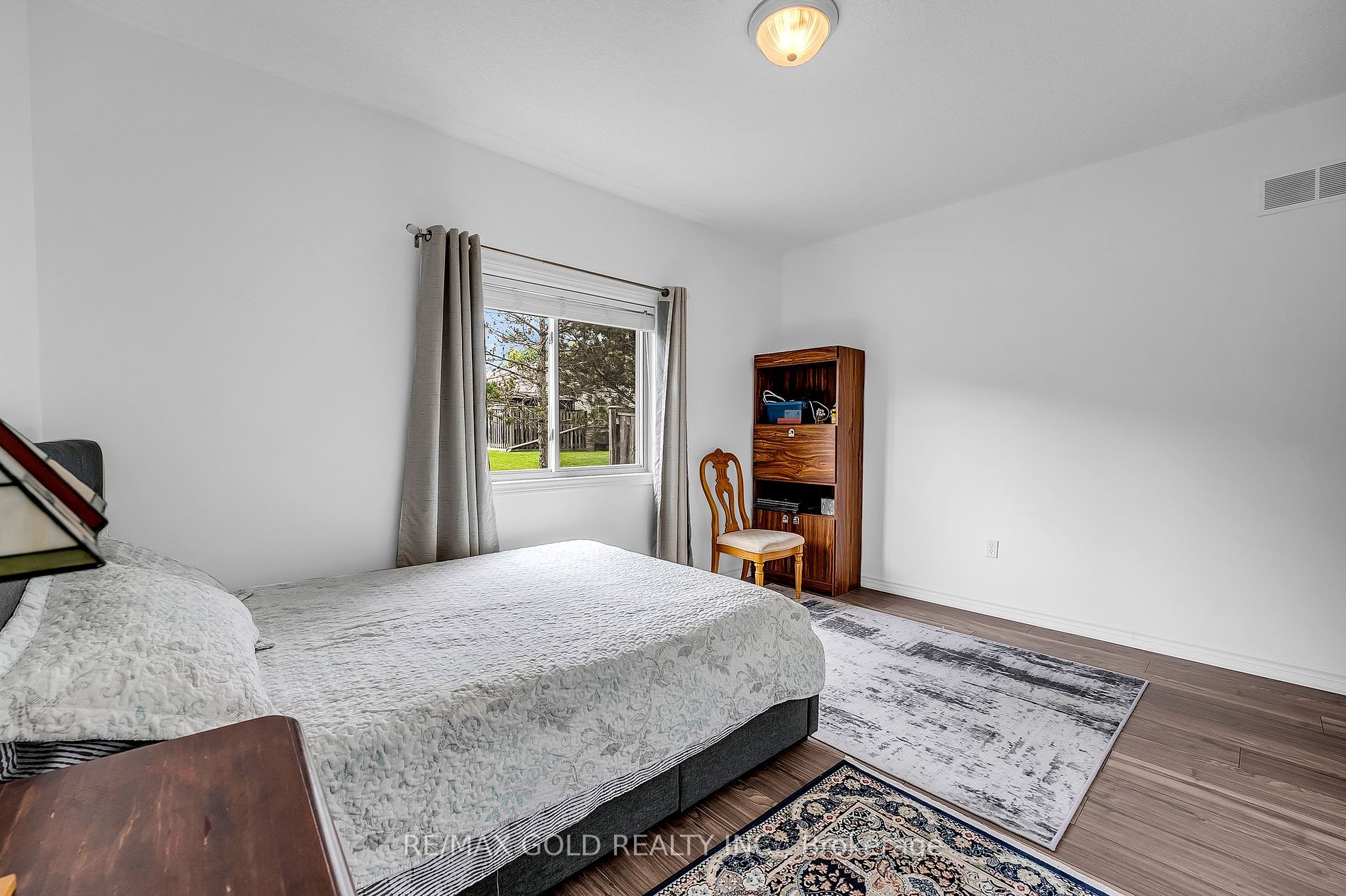 98 Southbrook Dr, #5