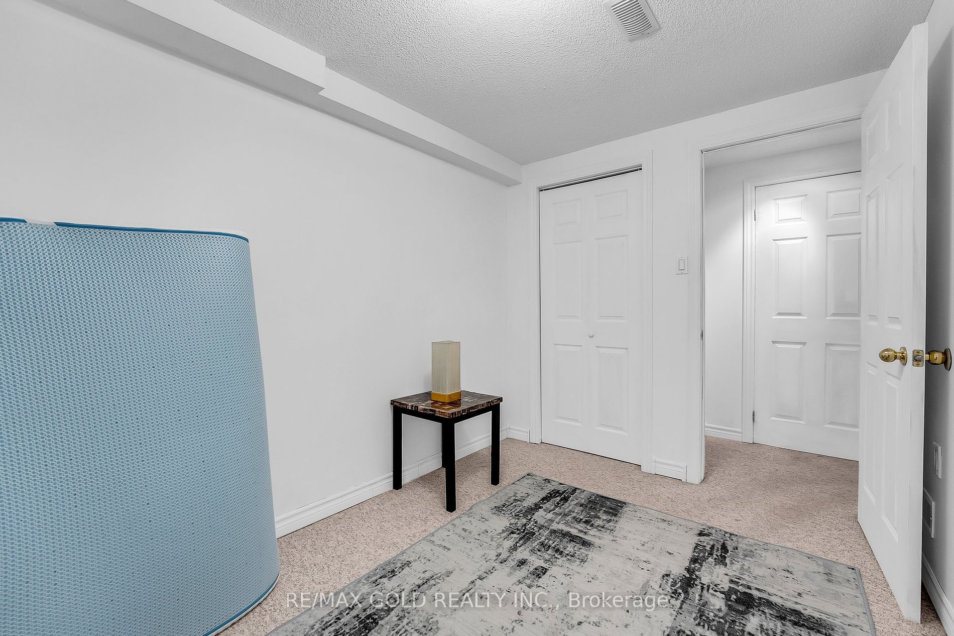 98 Southbrook Dr, #5