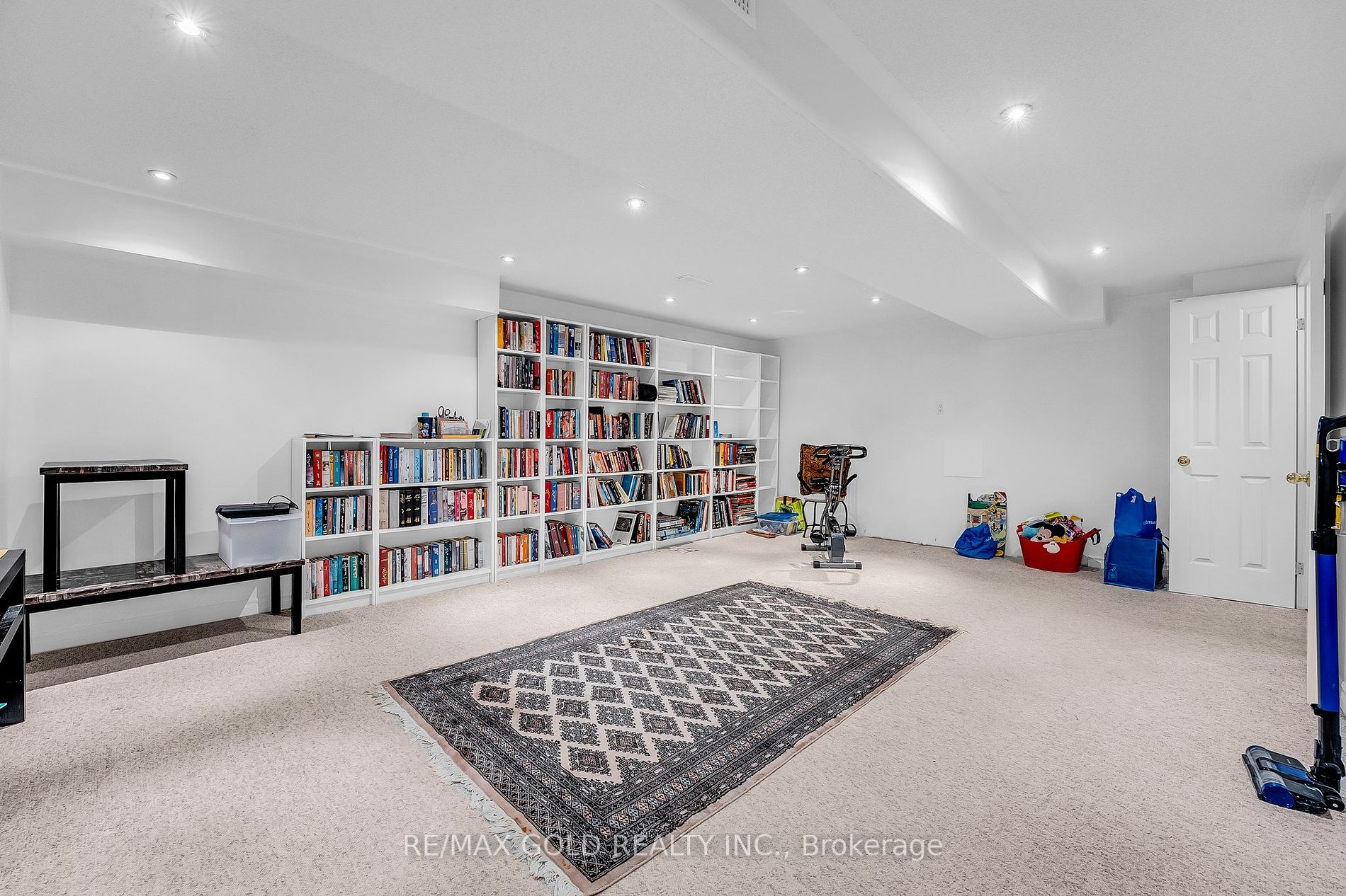 98 Southbrook Dr, #5