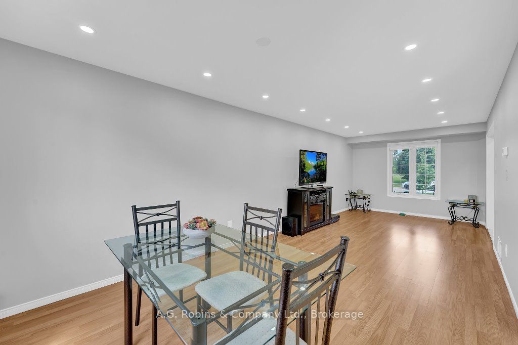 5 Longview Dr
