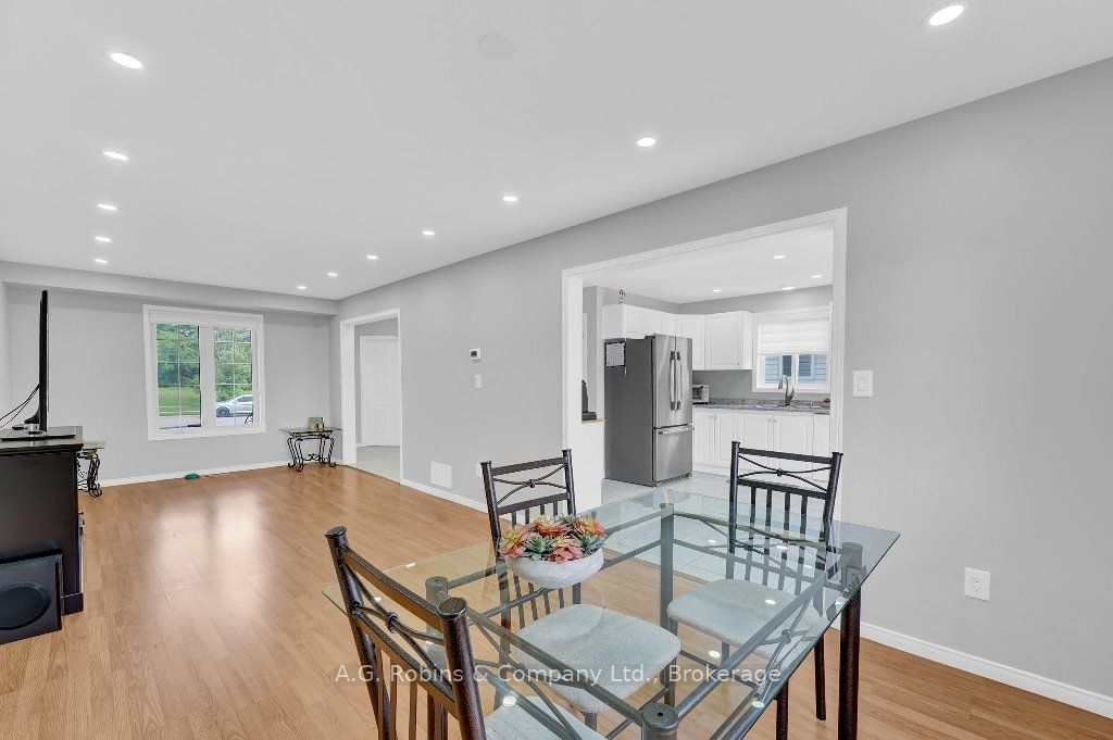 5 Longview Dr