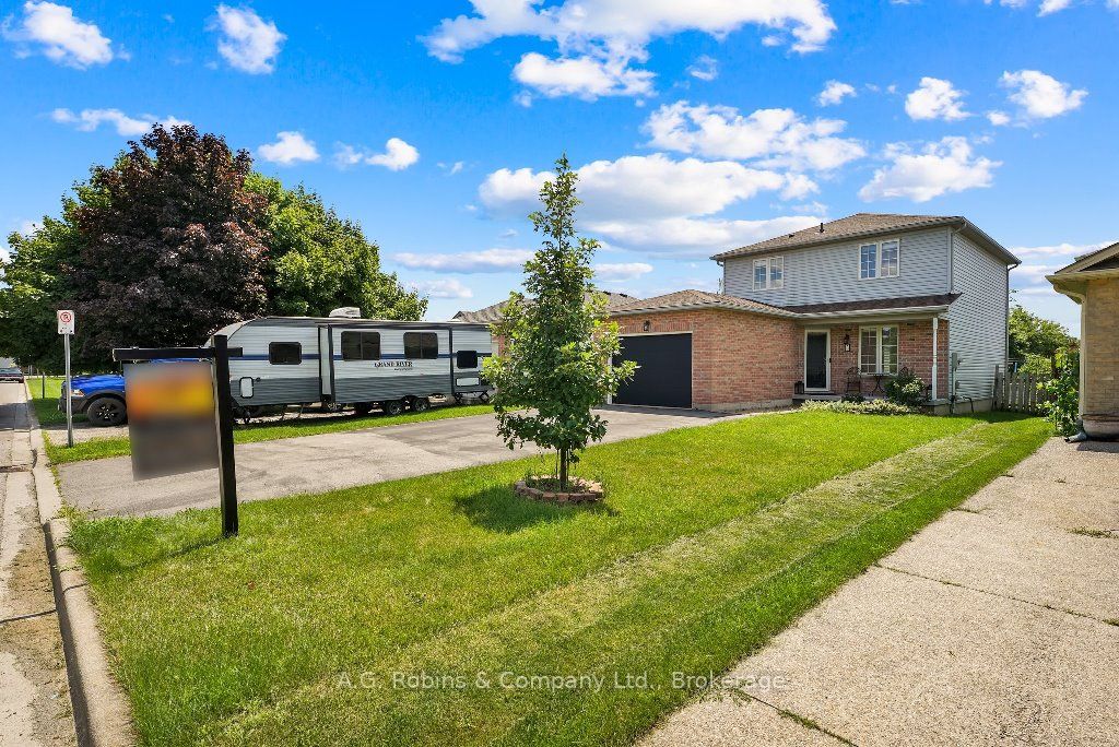 5 Longview Dr