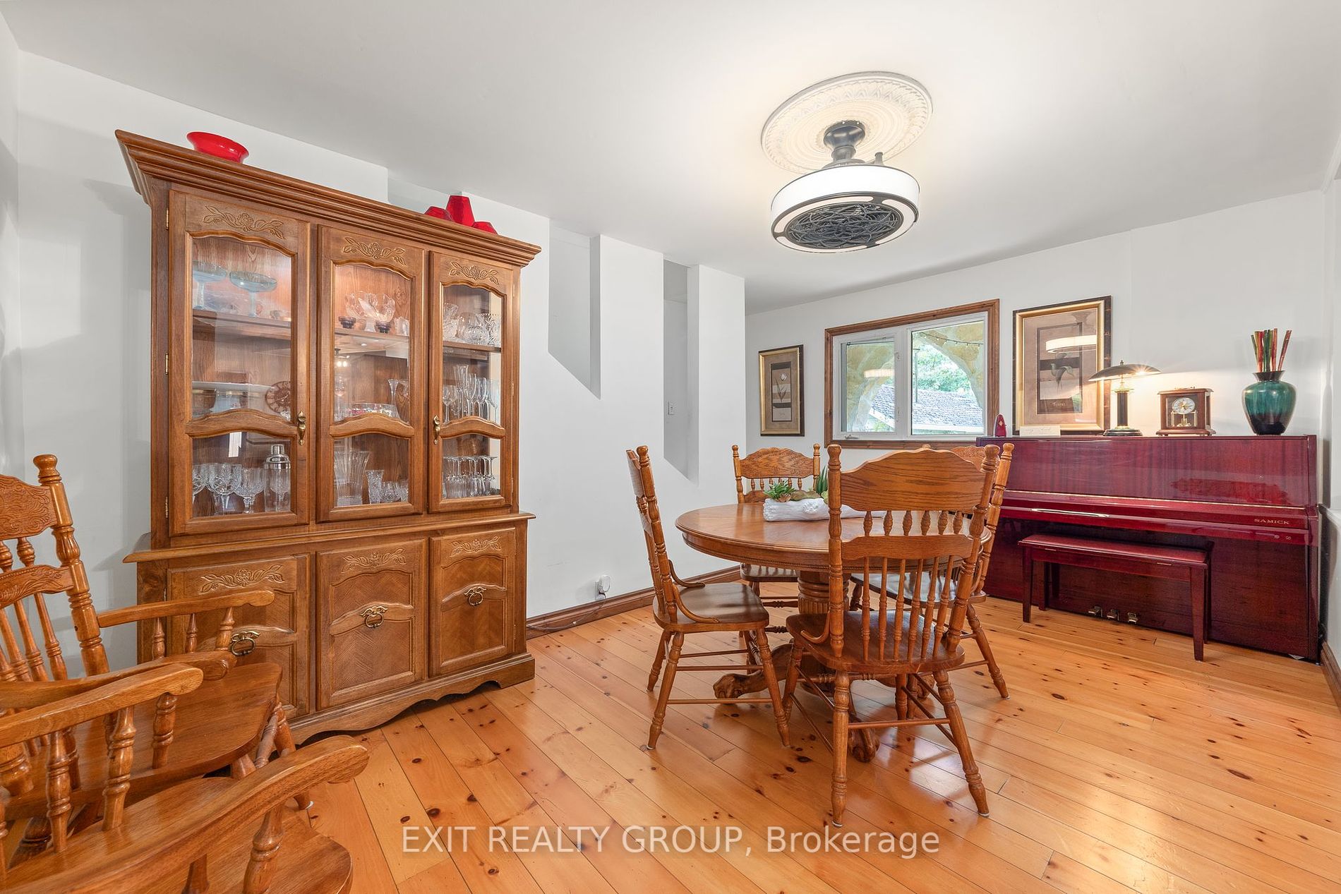 587 Scuttlehole Road