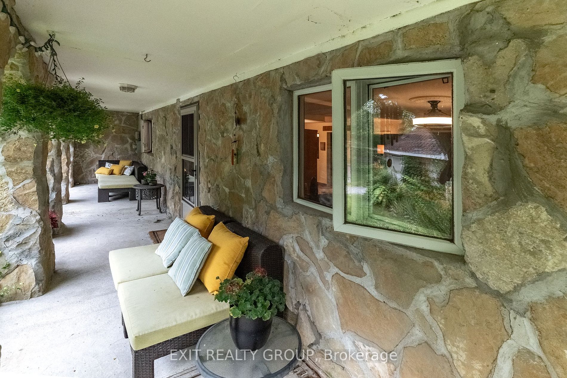 587 Scuttlehole Road