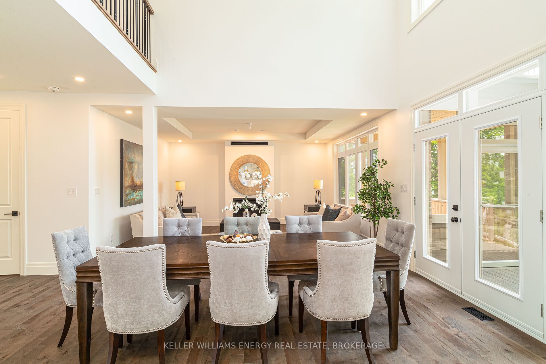 125 Villeneuve Dr