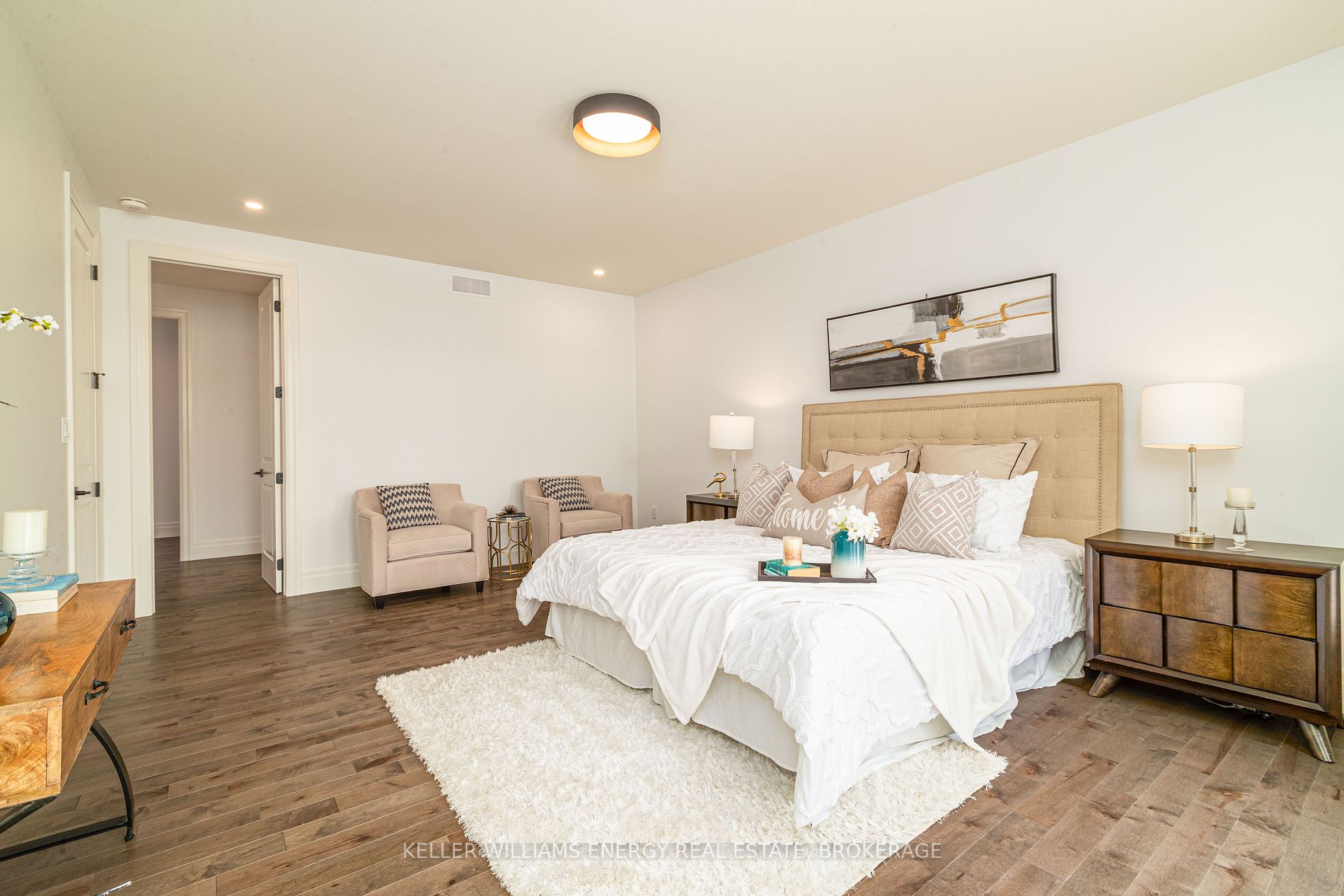 125 Villeneuve Dr