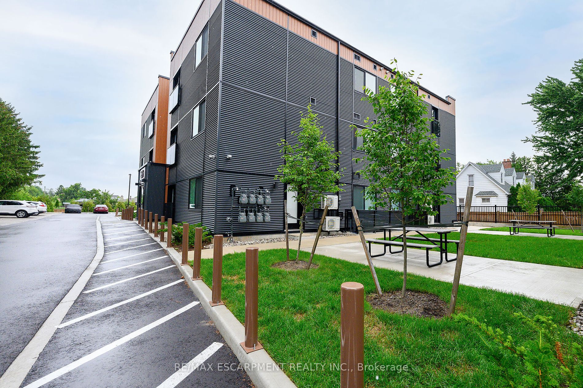 259 King Street E #303