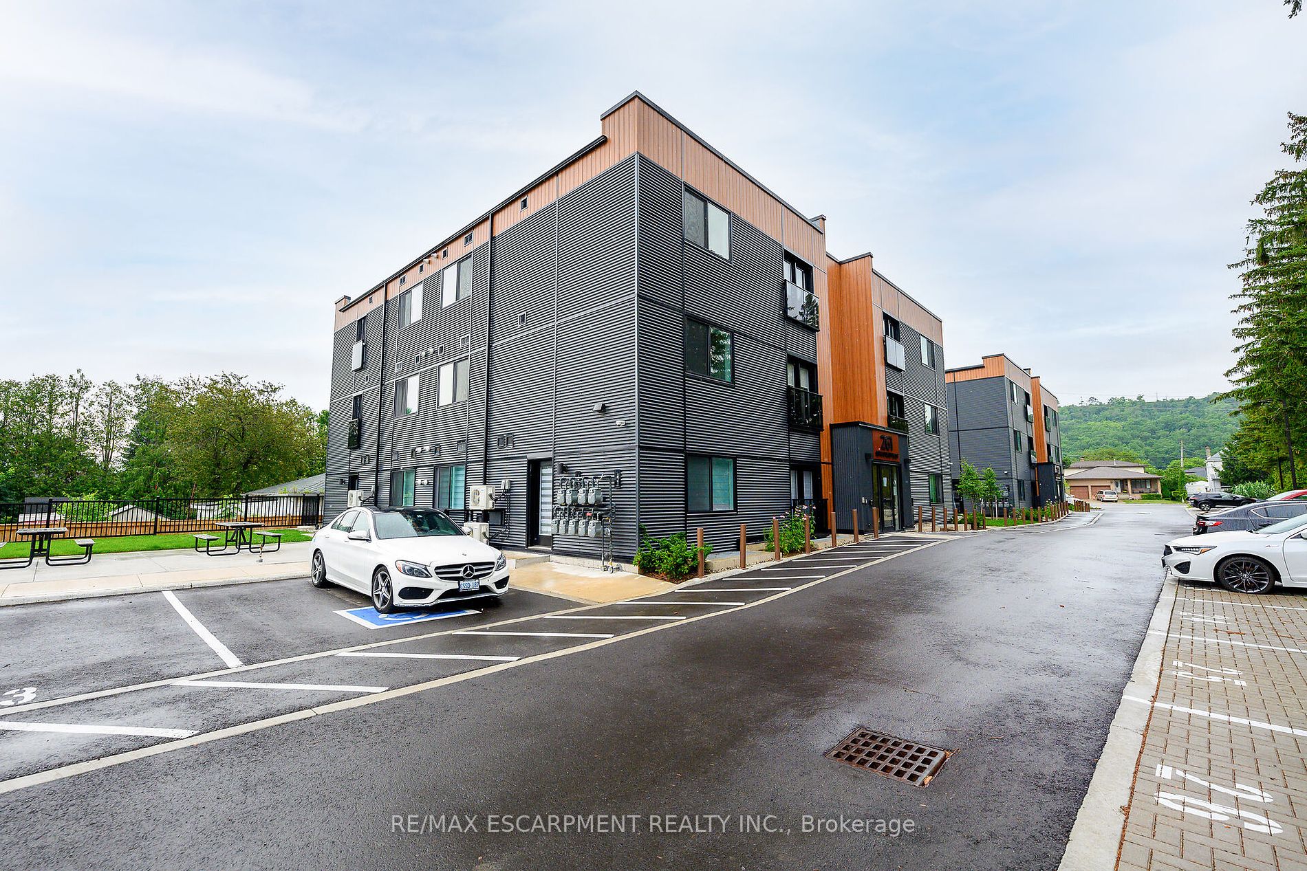 259 King Street E #303